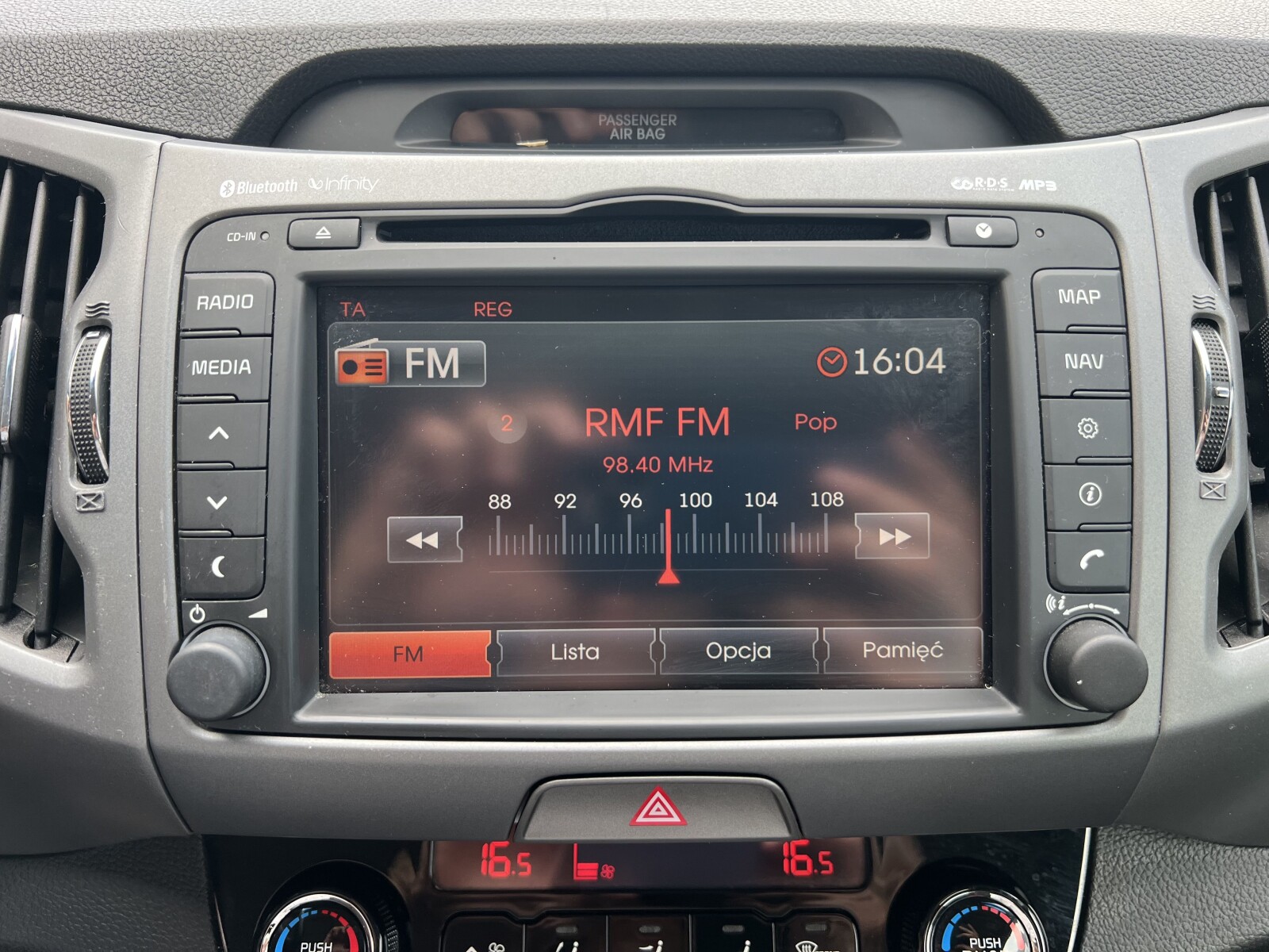 Kia Sportage - zdjęcie 17