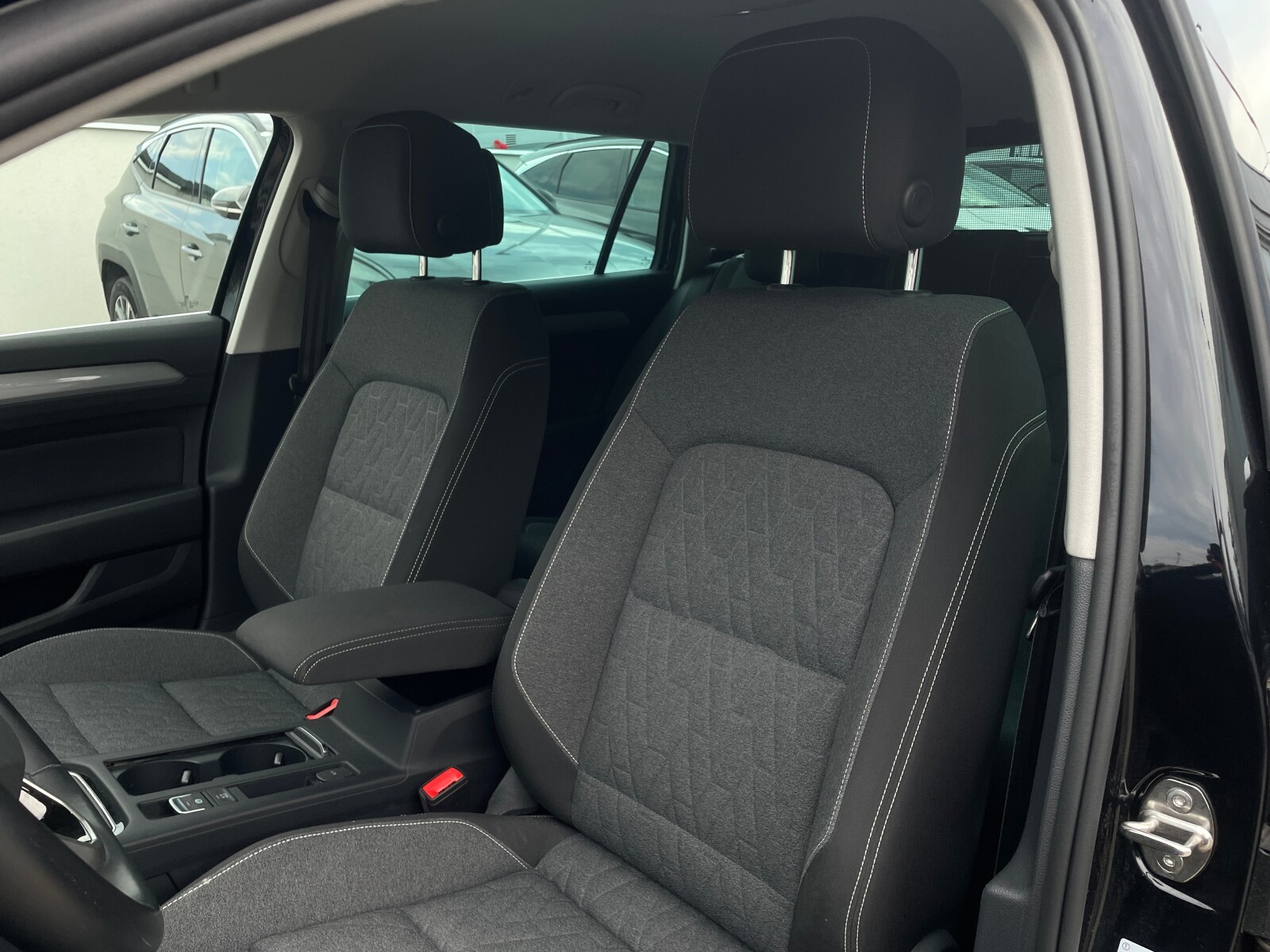 Volkswagen Passat Variant - zdjęcie 9