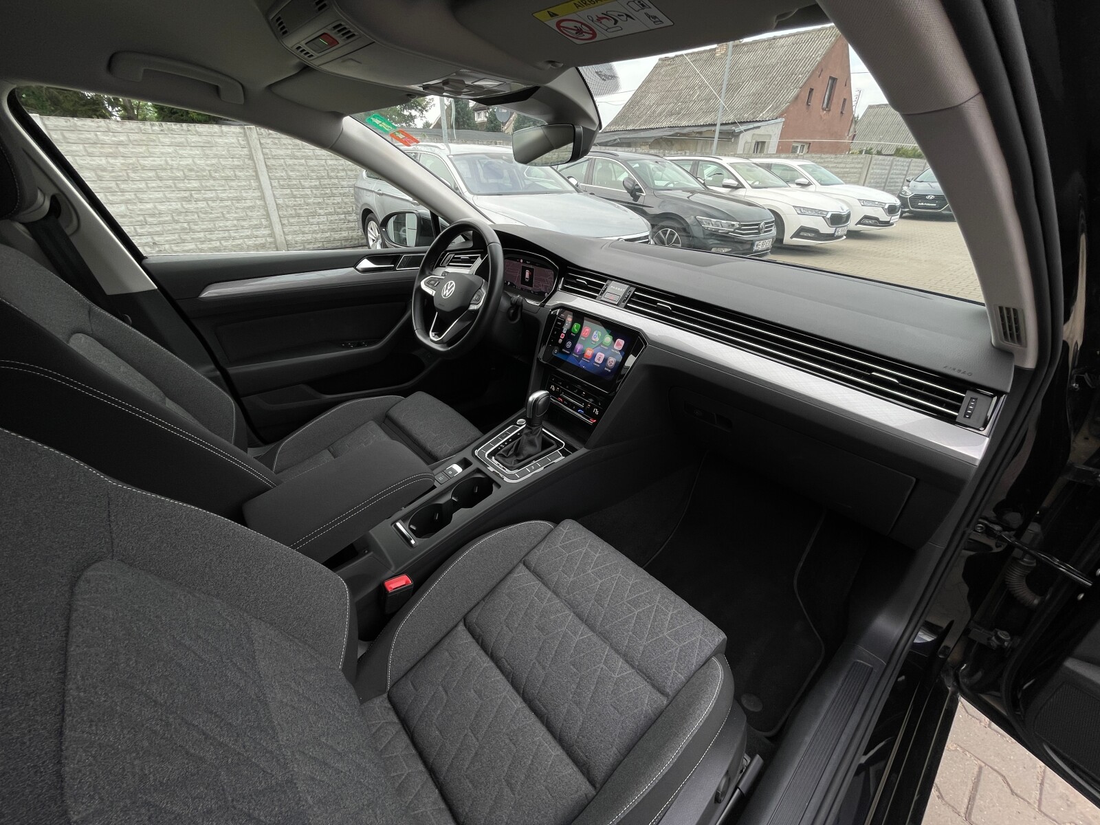 Volkswagen Passat Variant - zdjęcie 17