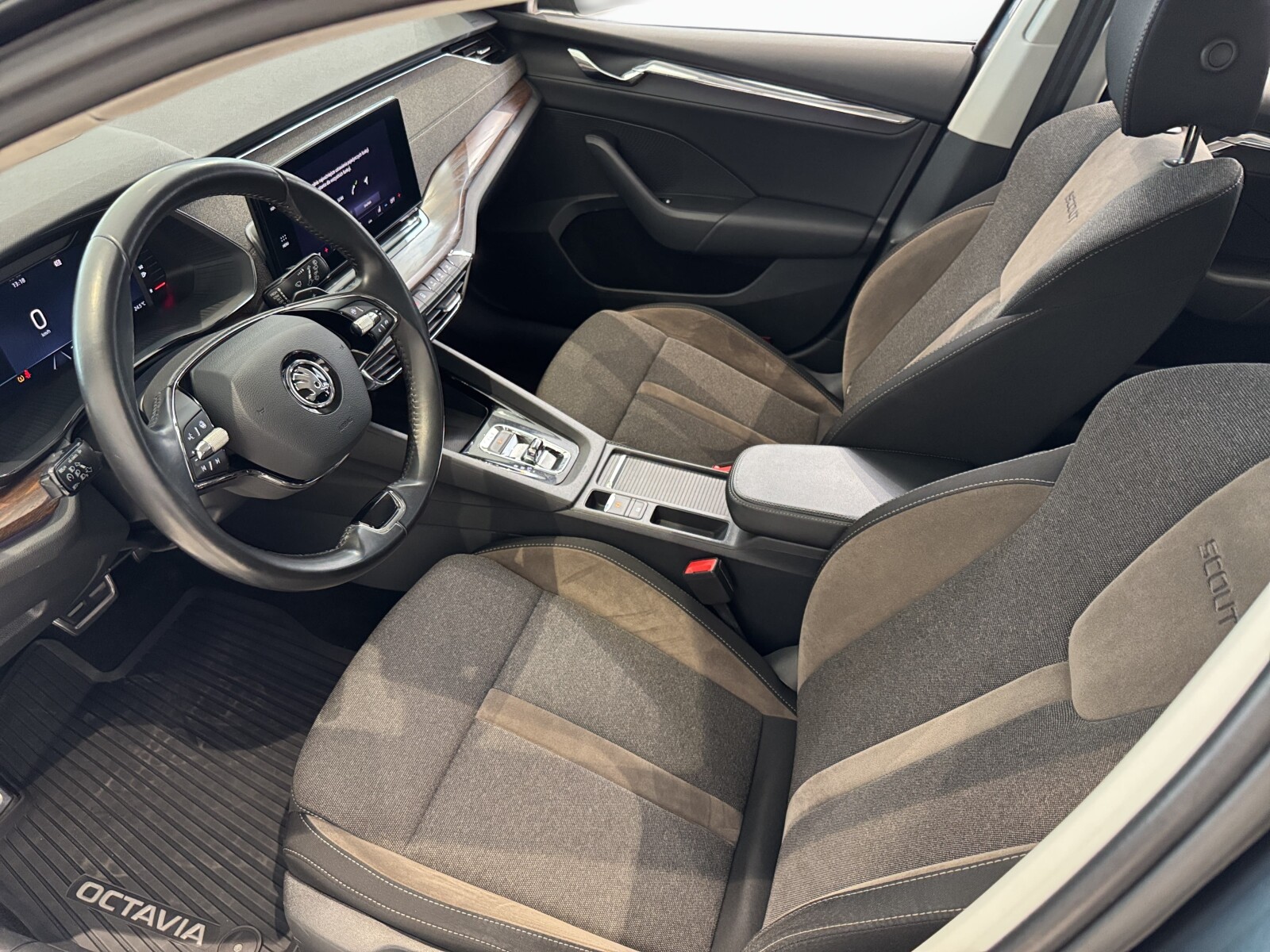 Škoda Octavia - zdjęcie 10
