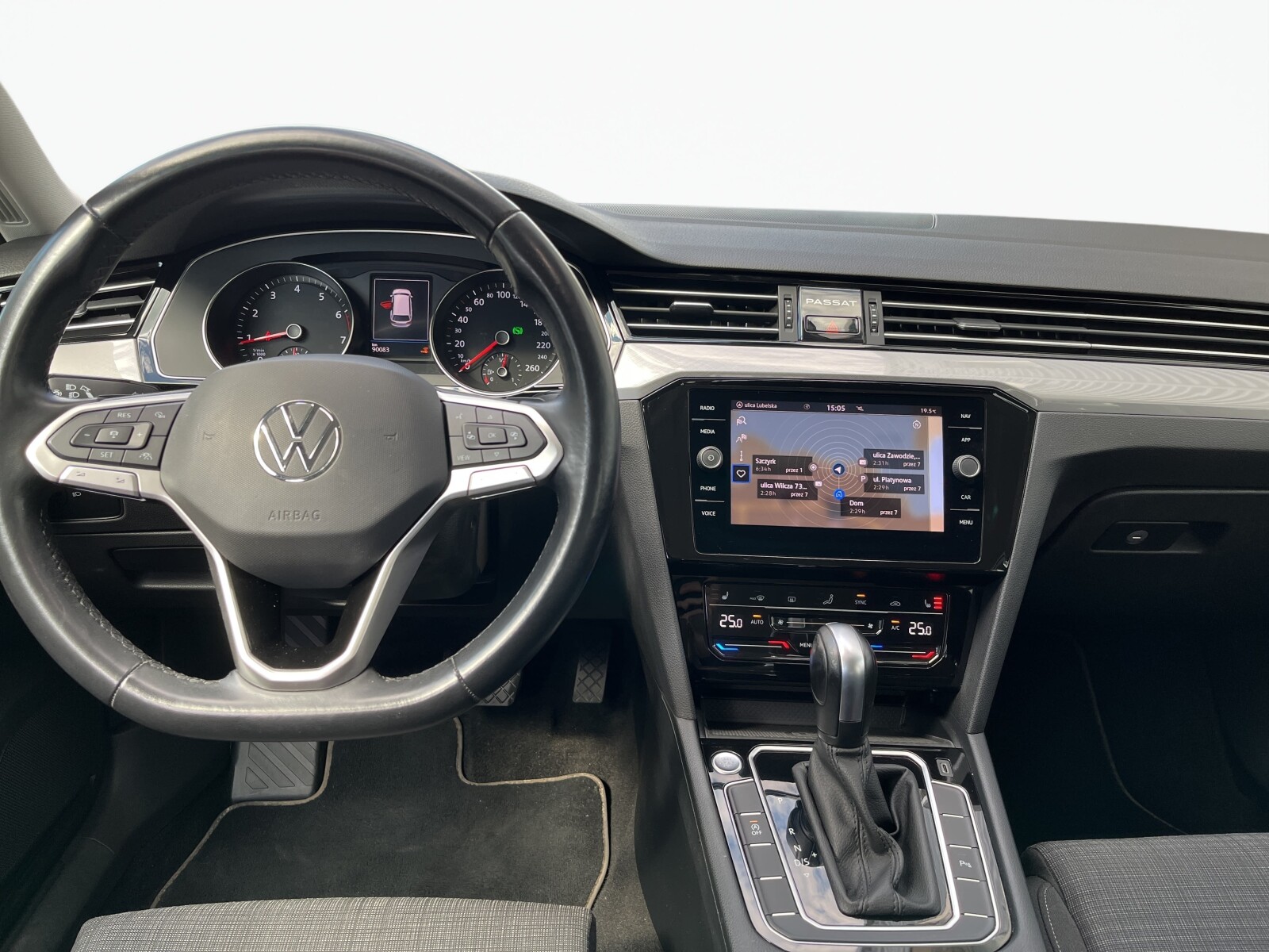 Volkswagen Passat Variant - zdjęcie 16