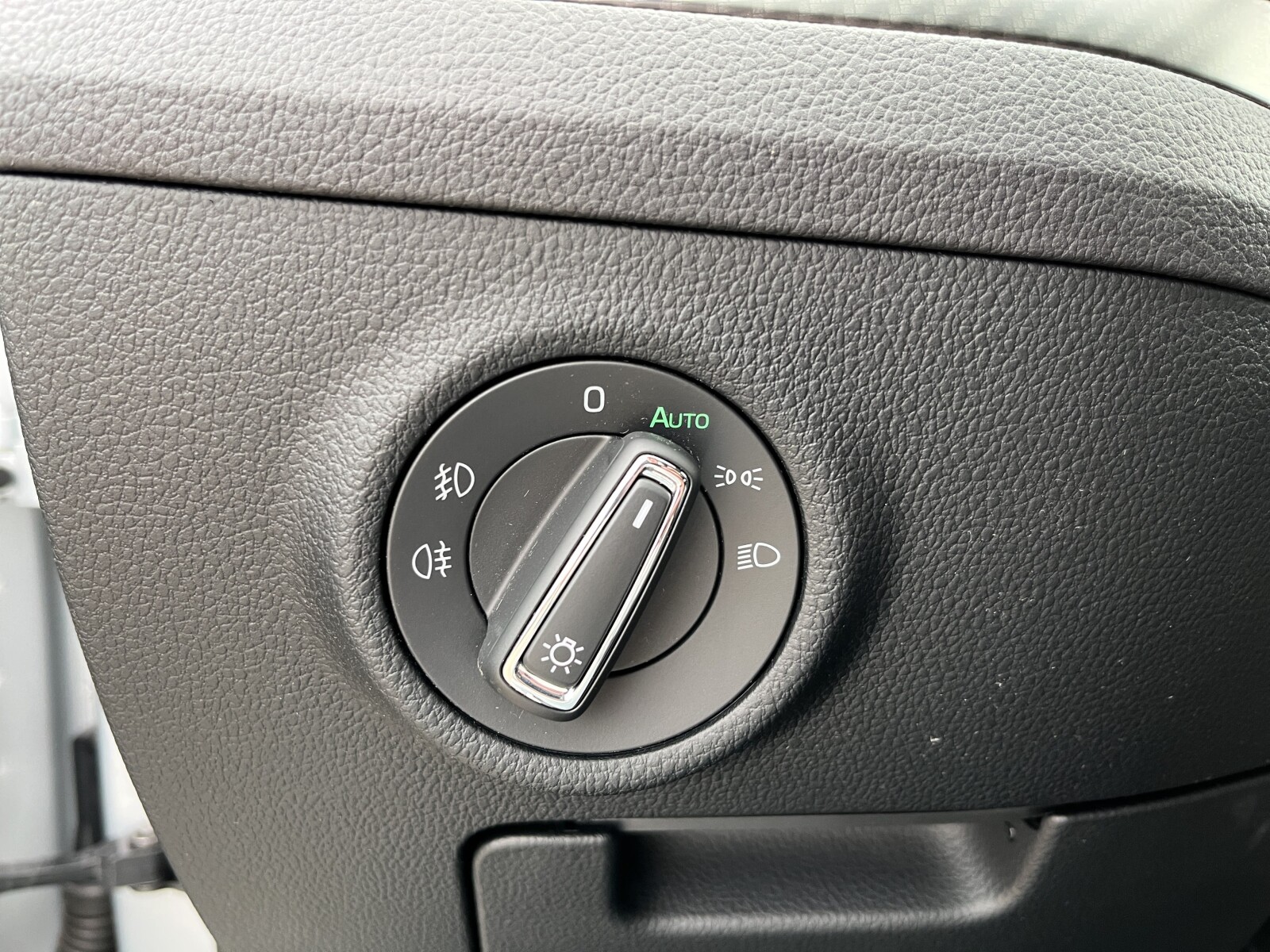 Škoda Superb Combi - zdjęcie 26
