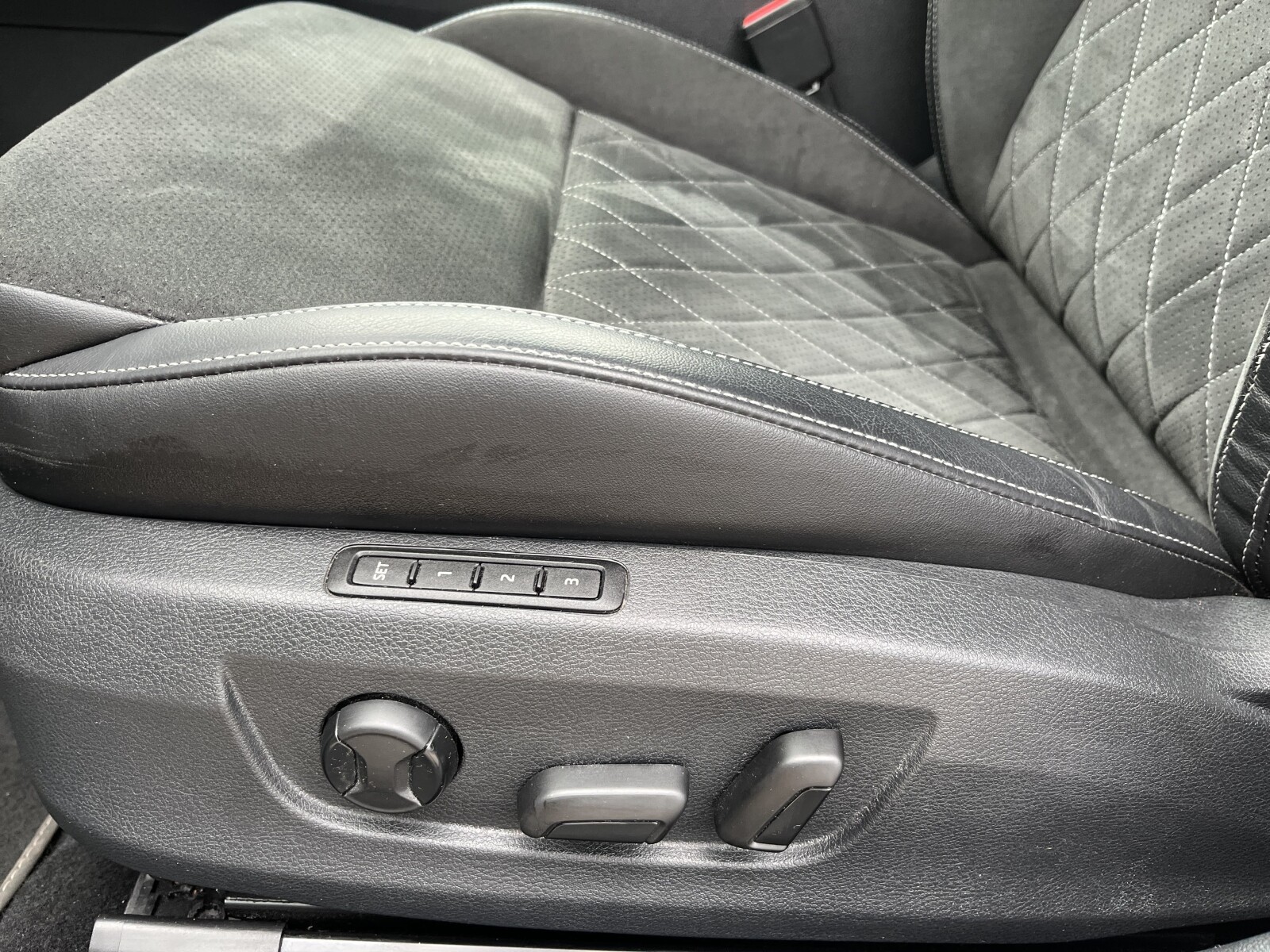 Škoda Superb Combi - zdjęcie 11