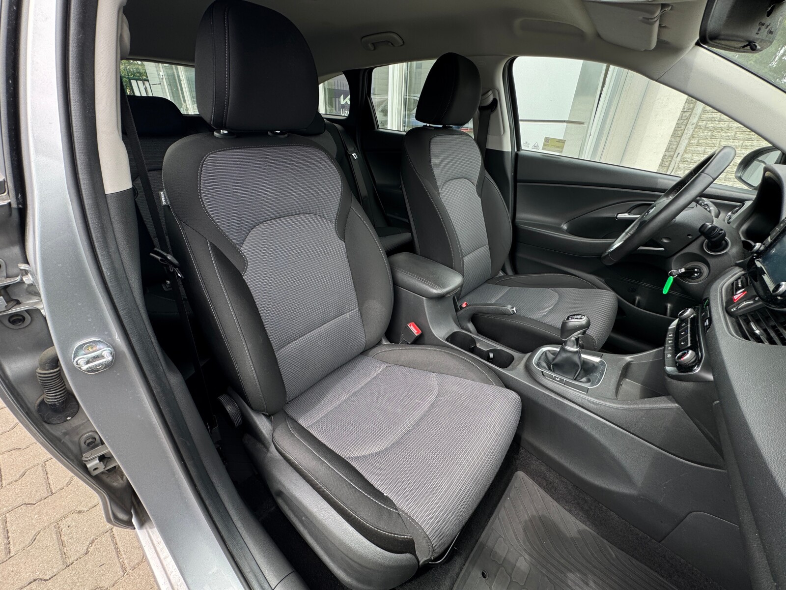 Hyundai i30 - zdjęcie 16