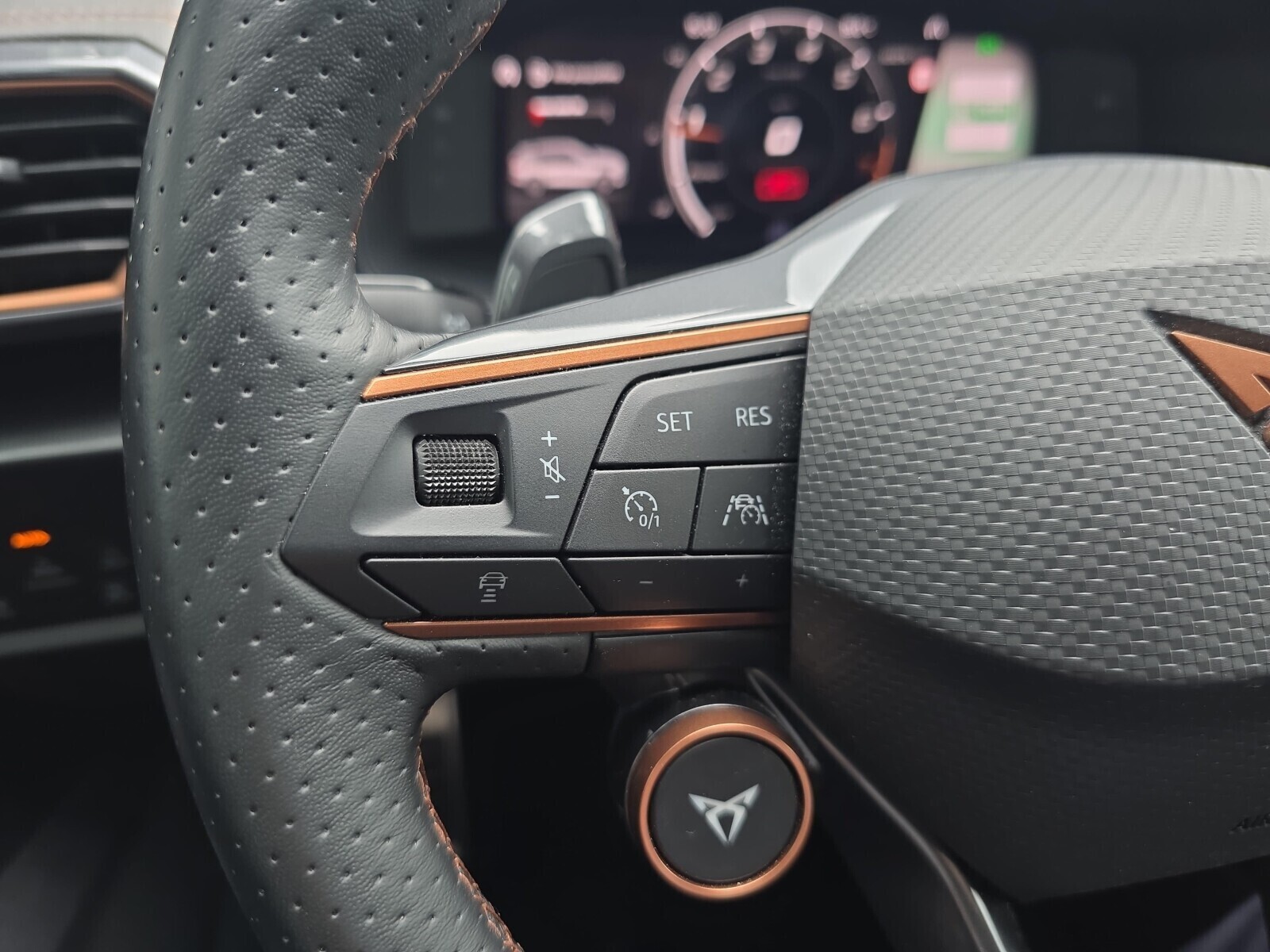 Cupra Formentor - zdjęcie 14