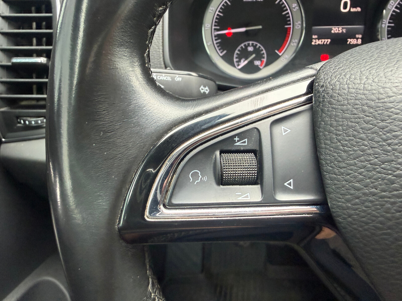 Škoda Karoq - zdjęcie 20