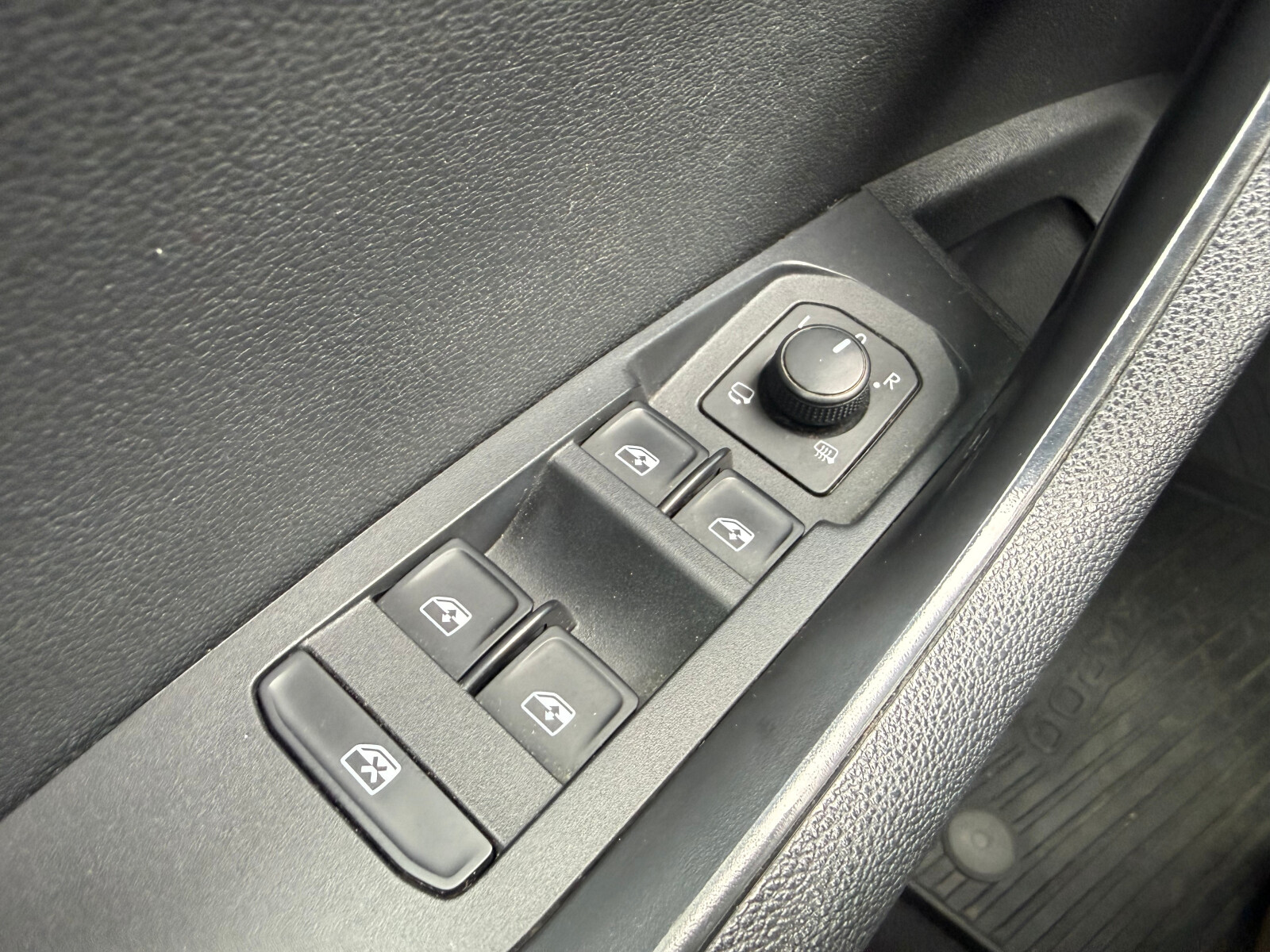 Škoda Karoq - zdjęcie 18