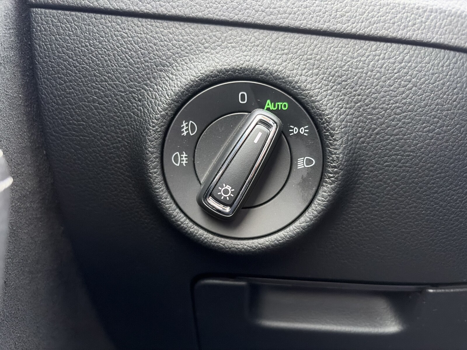 Škoda Superb - zdjęcie 34