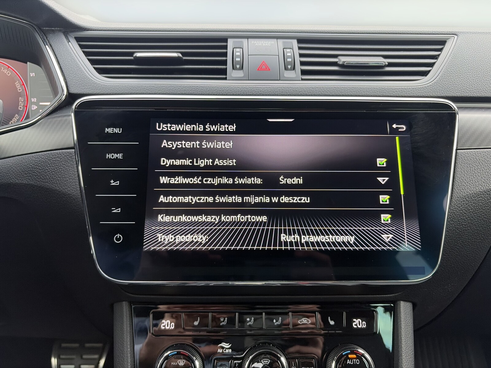 Škoda Superb - zdjęcie 39
