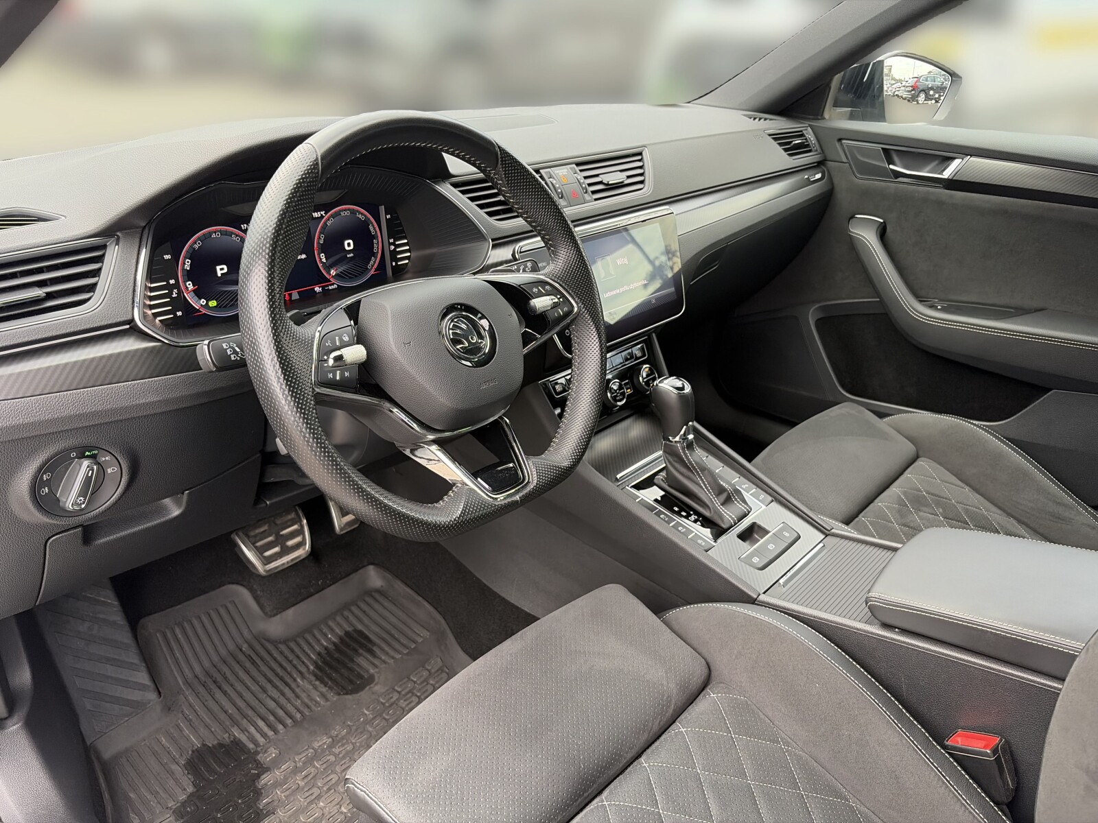 Škoda Superb - zdjęcie 9