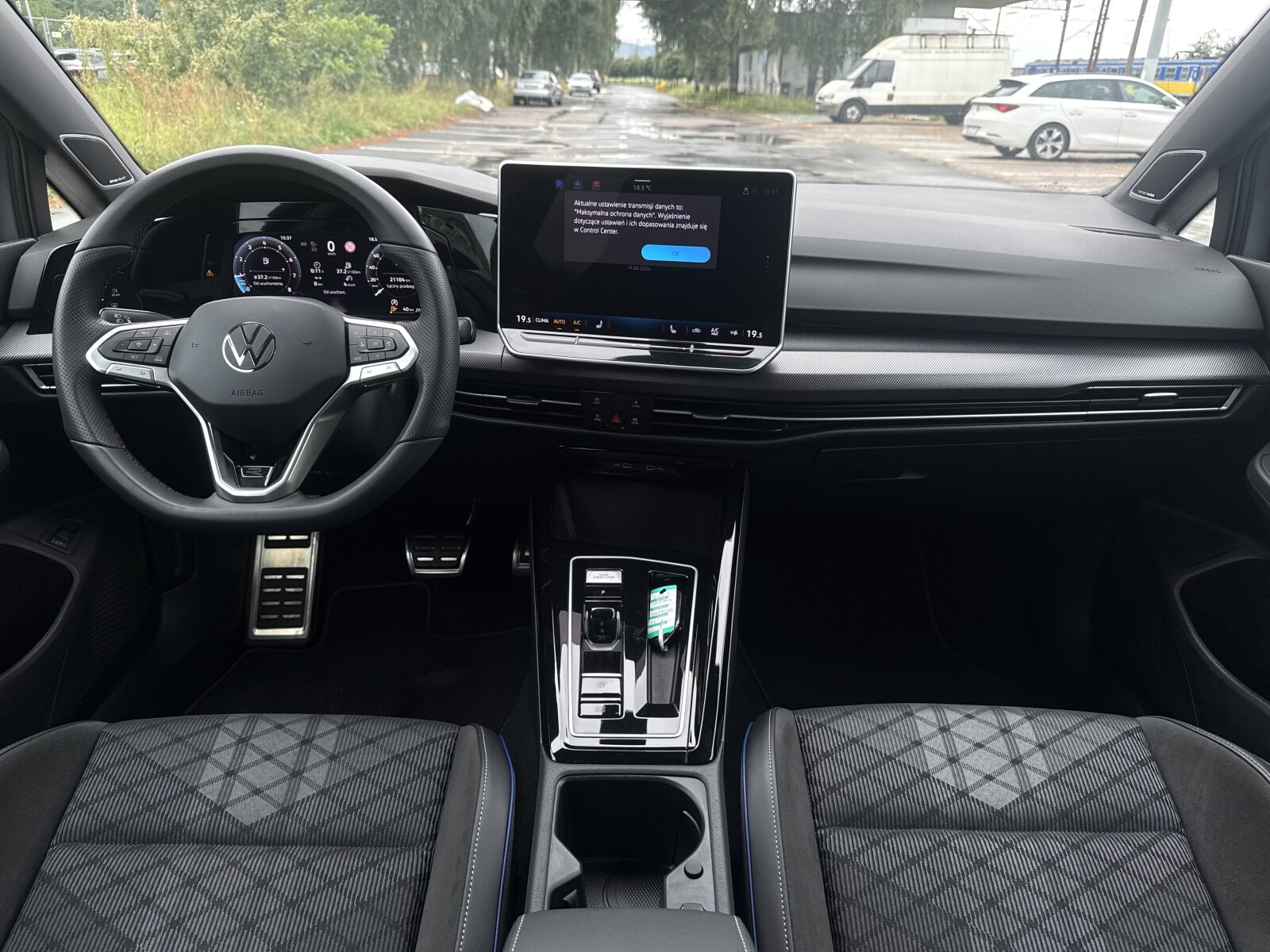 Volkswagen Golf - zdjęcie 9