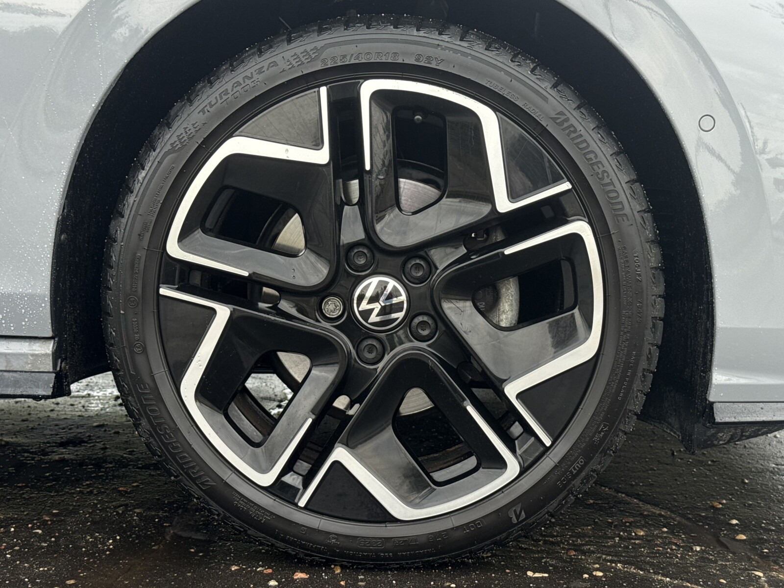 Volkswagen Golf - zdjęcie 38