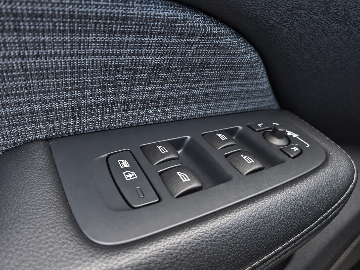 Volvo V60 - zdjęcie 11