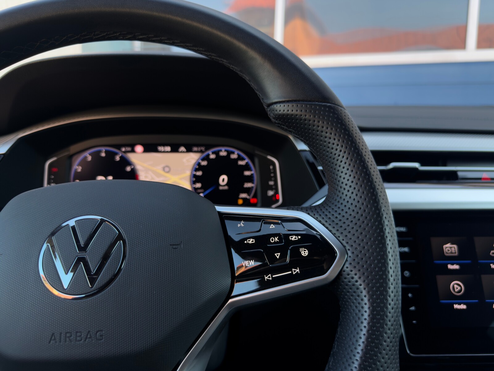 Volkswagen Arteon - zdjęcie 22