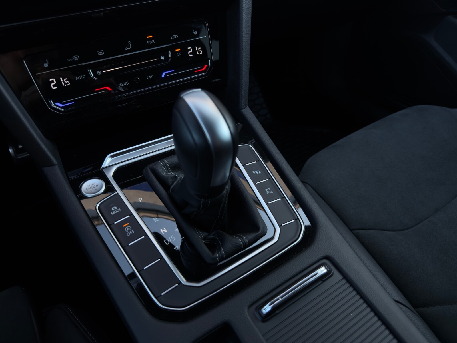 Volkswagen Arteon - zdjęcie 30