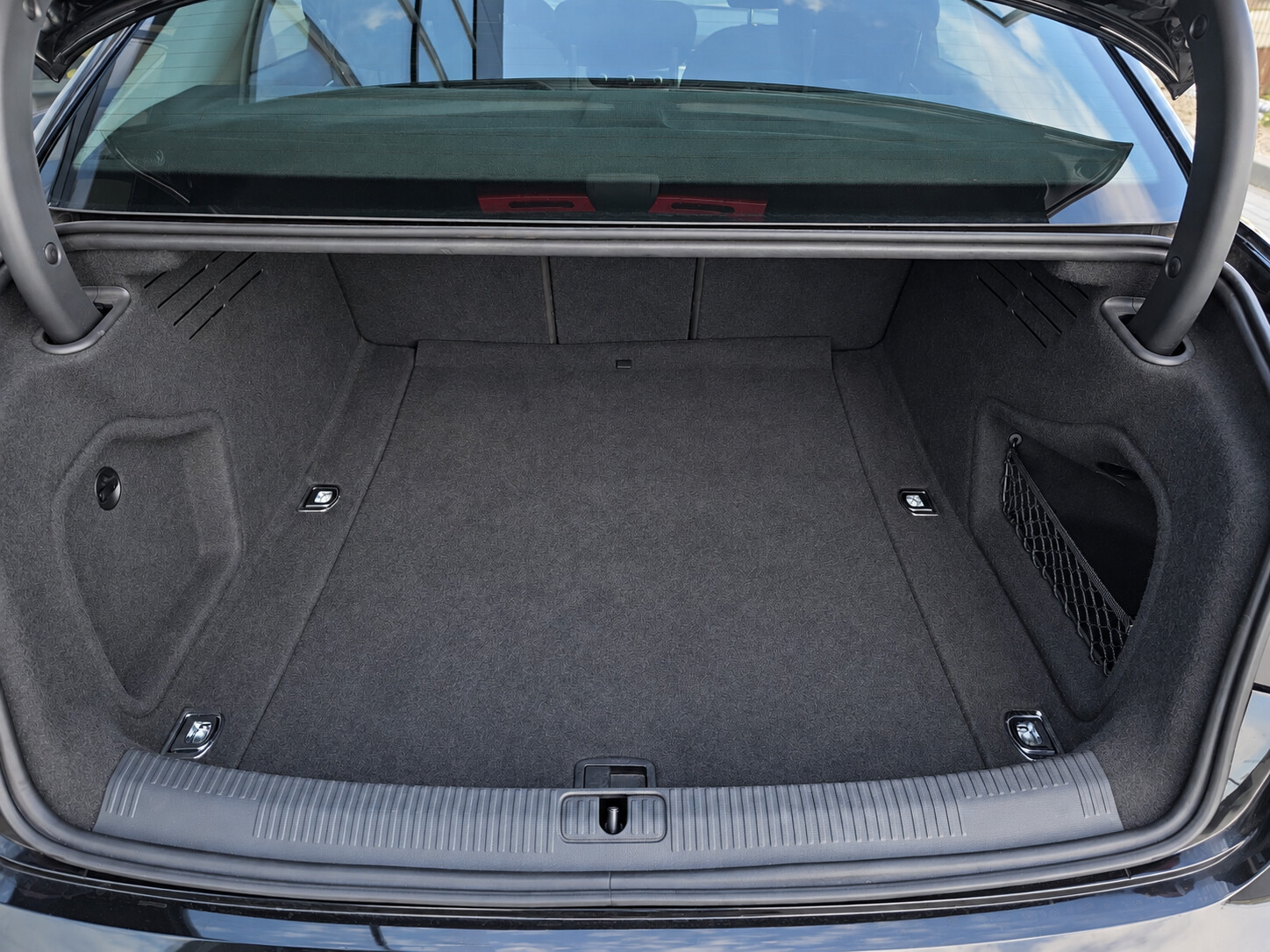 Audi A4 Limousine - zdjęcie 14