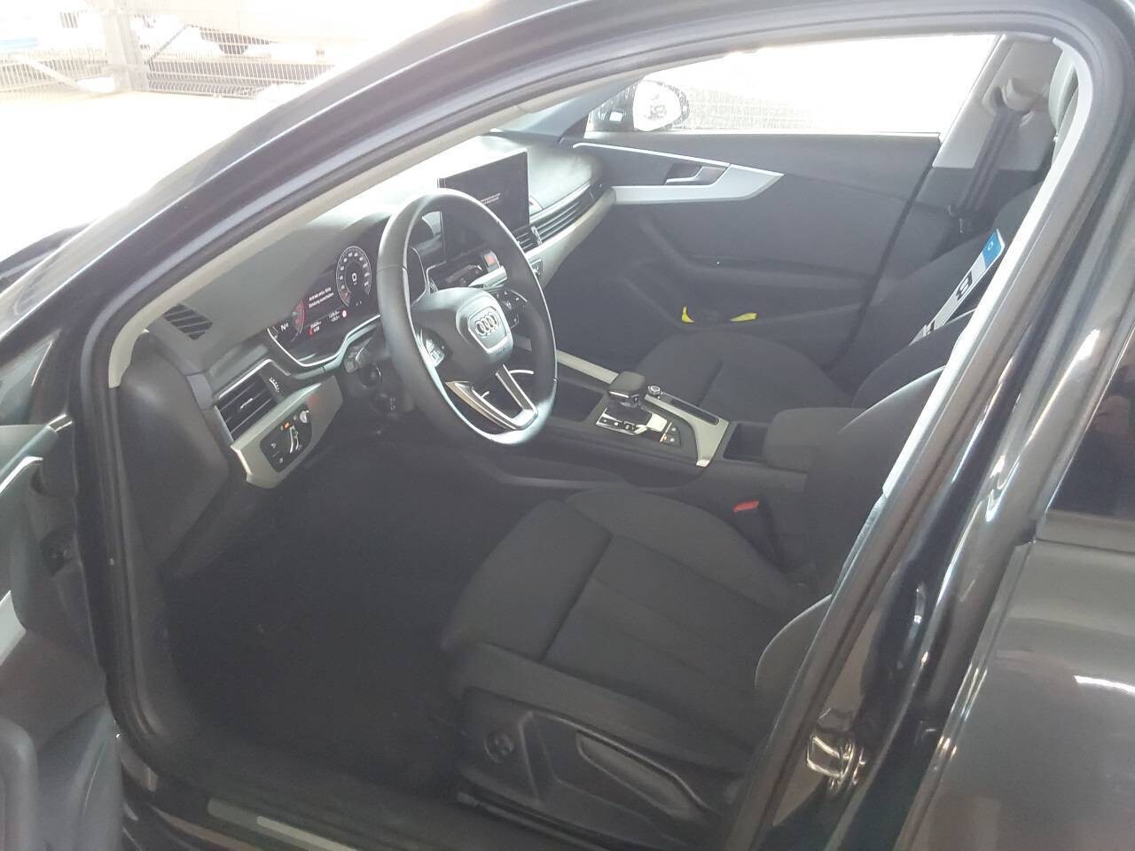 Audi A4 Avant - zdjęcie 5