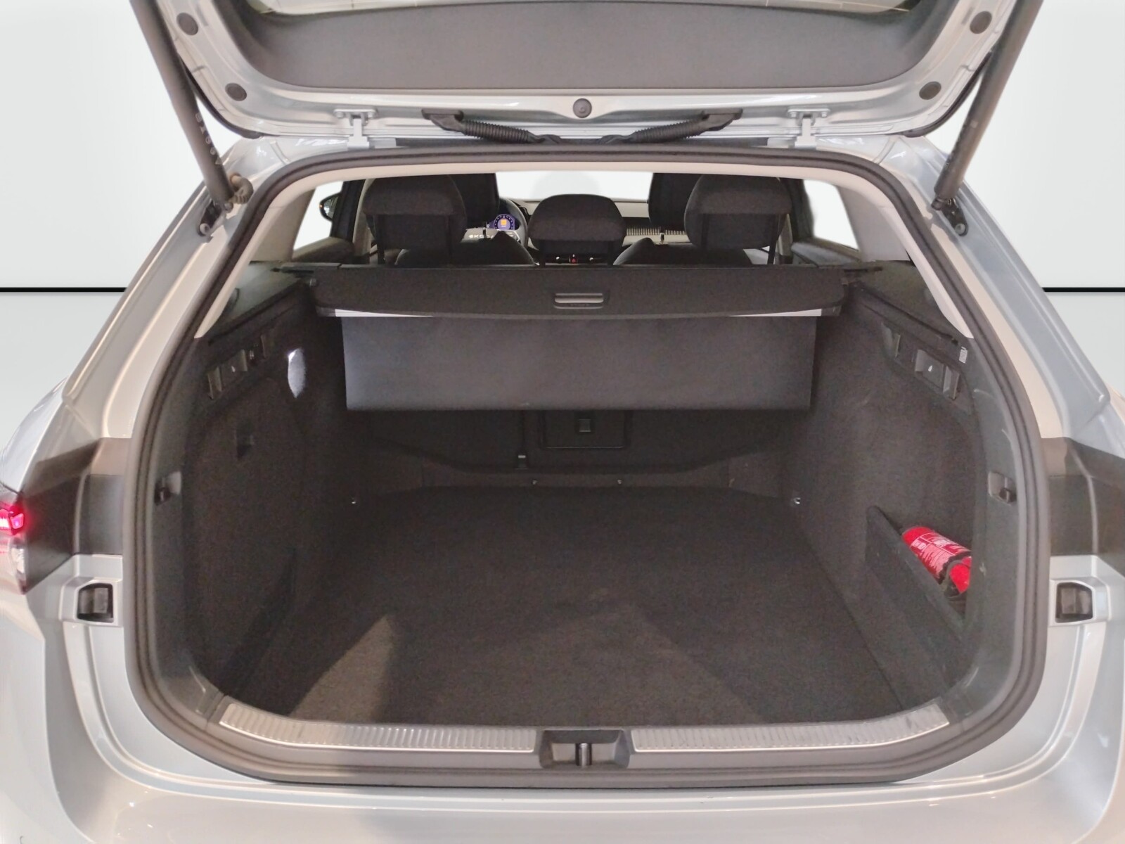Škoda Superb Combi - zdjęcie 28
