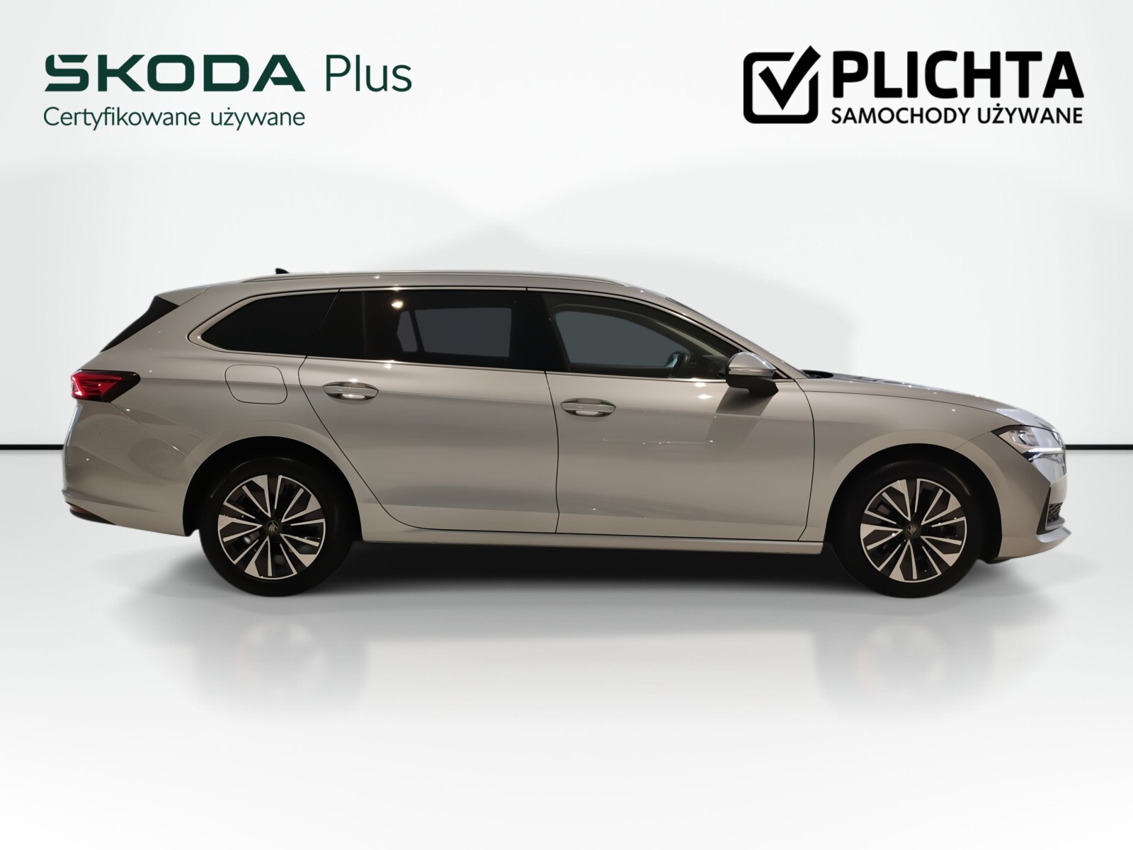 Škoda Superb Combi - zdjęcie 4