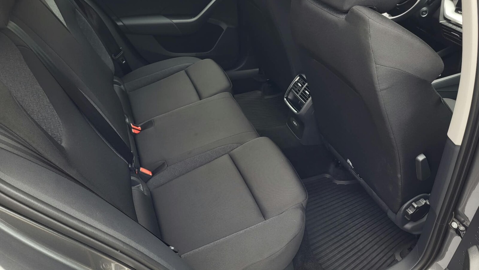 Škoda Octavia Combi - zdjęcie 14
