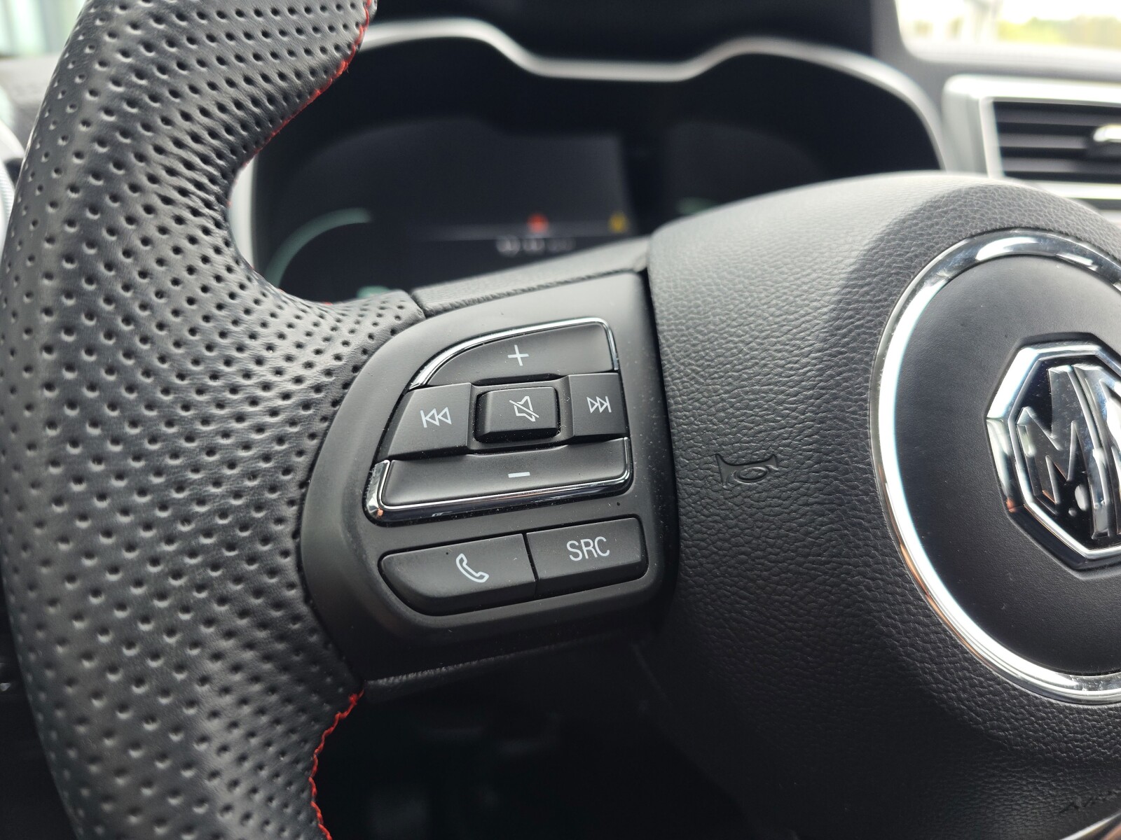 MG ZS - zdjęcie 12