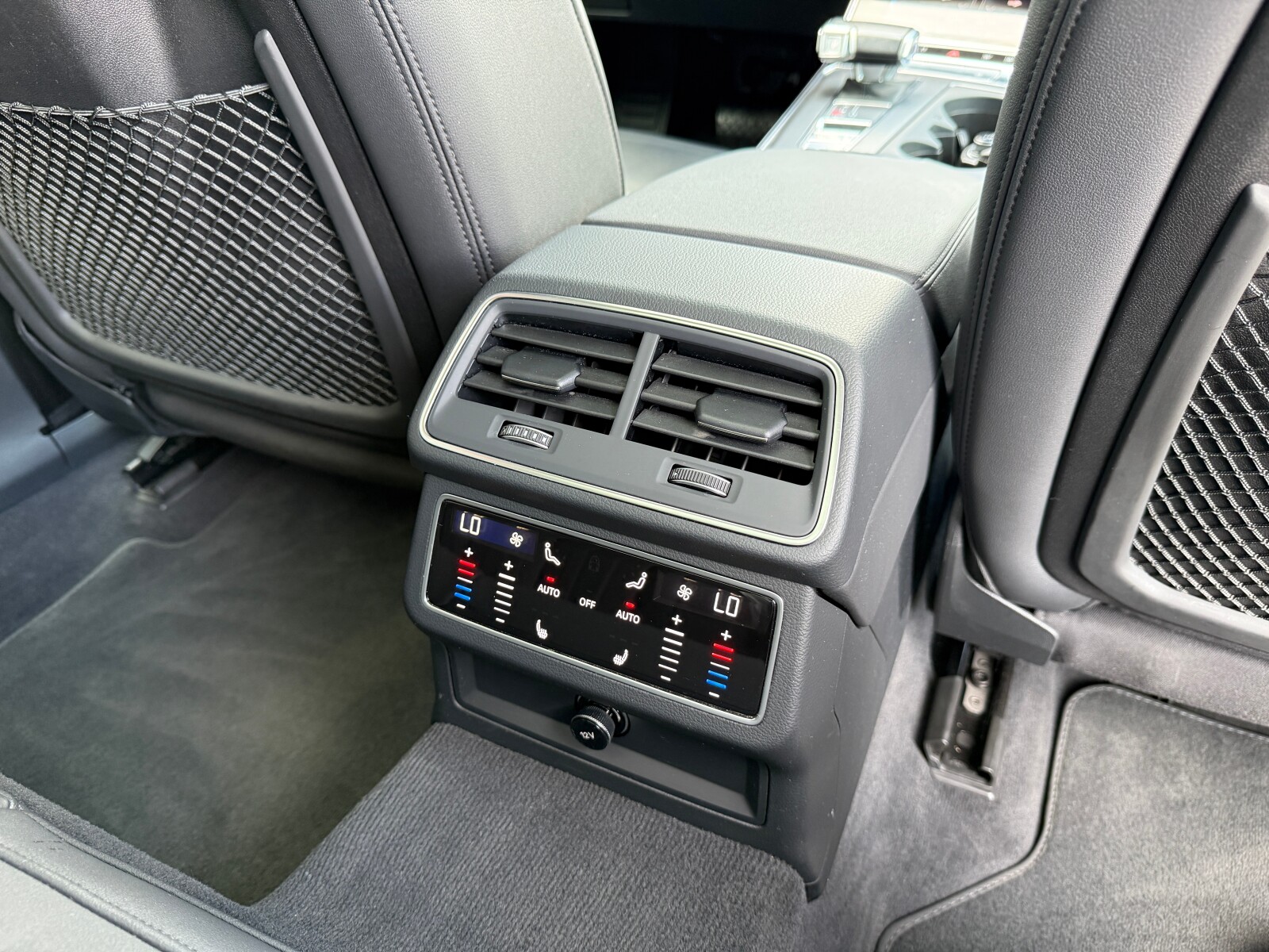 Audi A6 allroad - zdjęcie 14