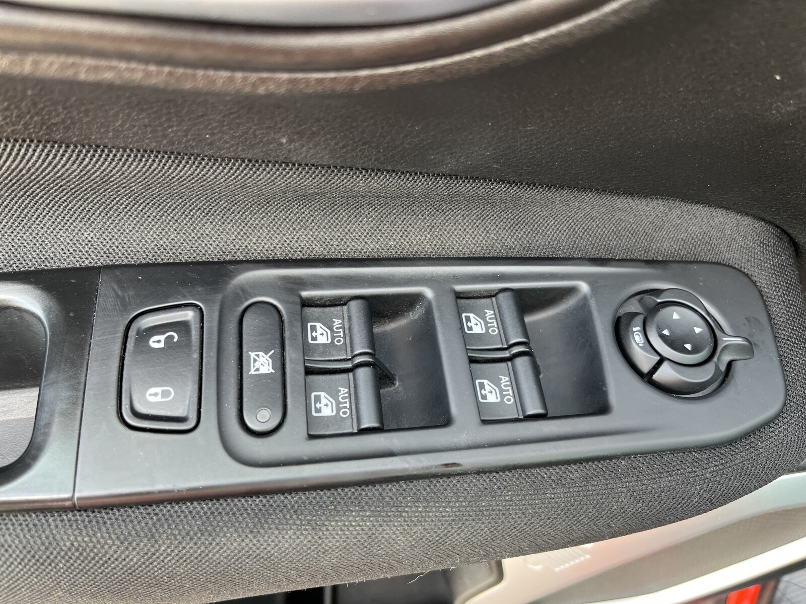Jeep Renegade - zdjęcie 10