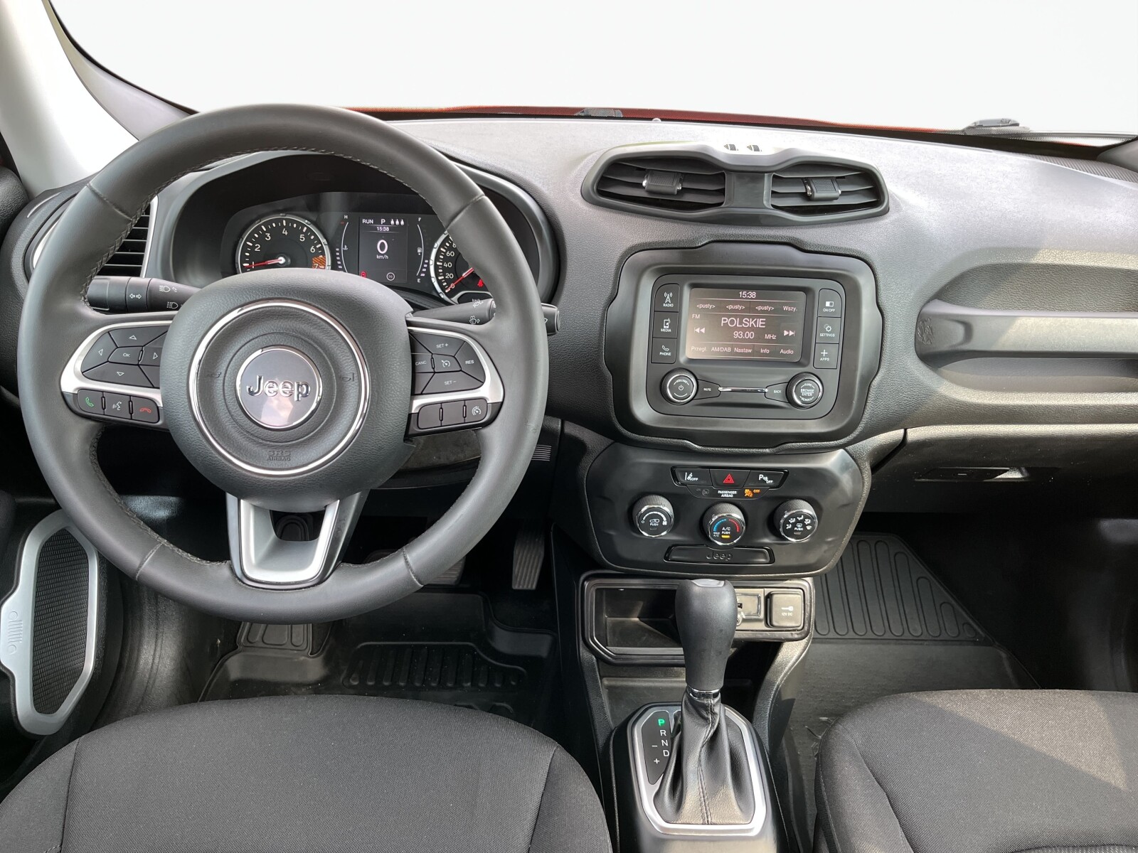 Jeep Renegade - zdjęcie 16