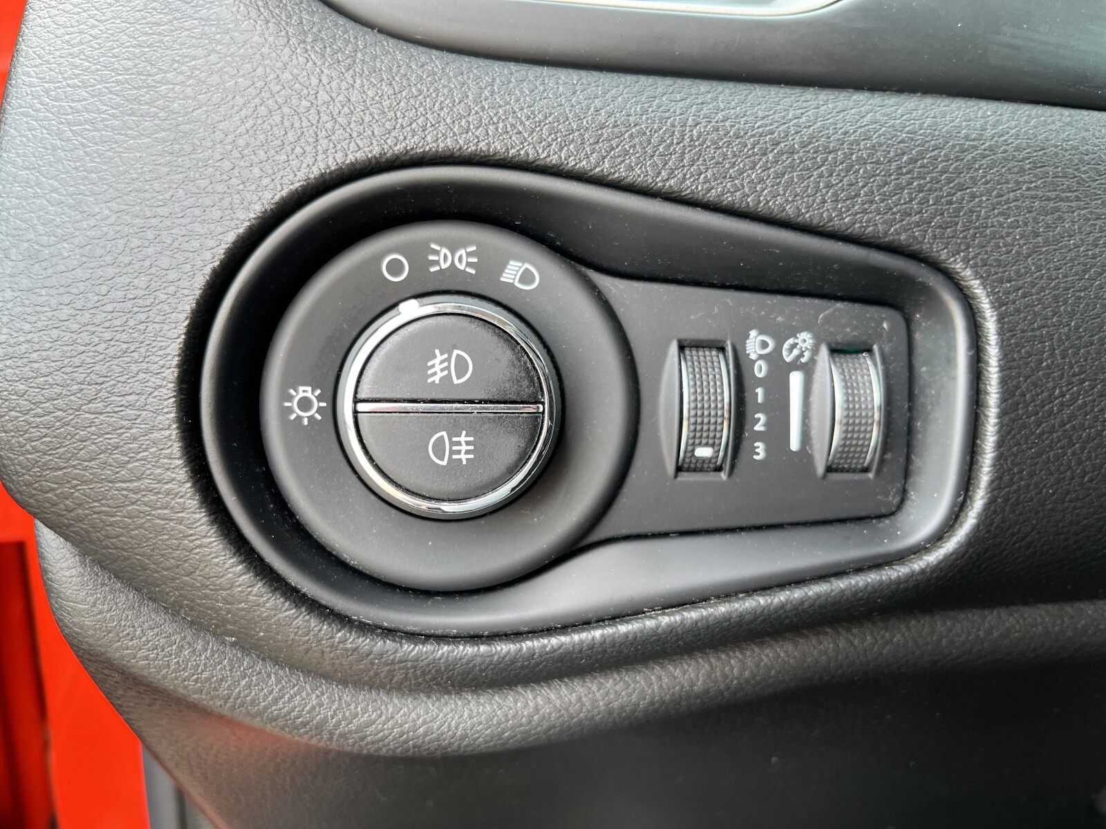 Jeep Renegade - zdjęcie 22