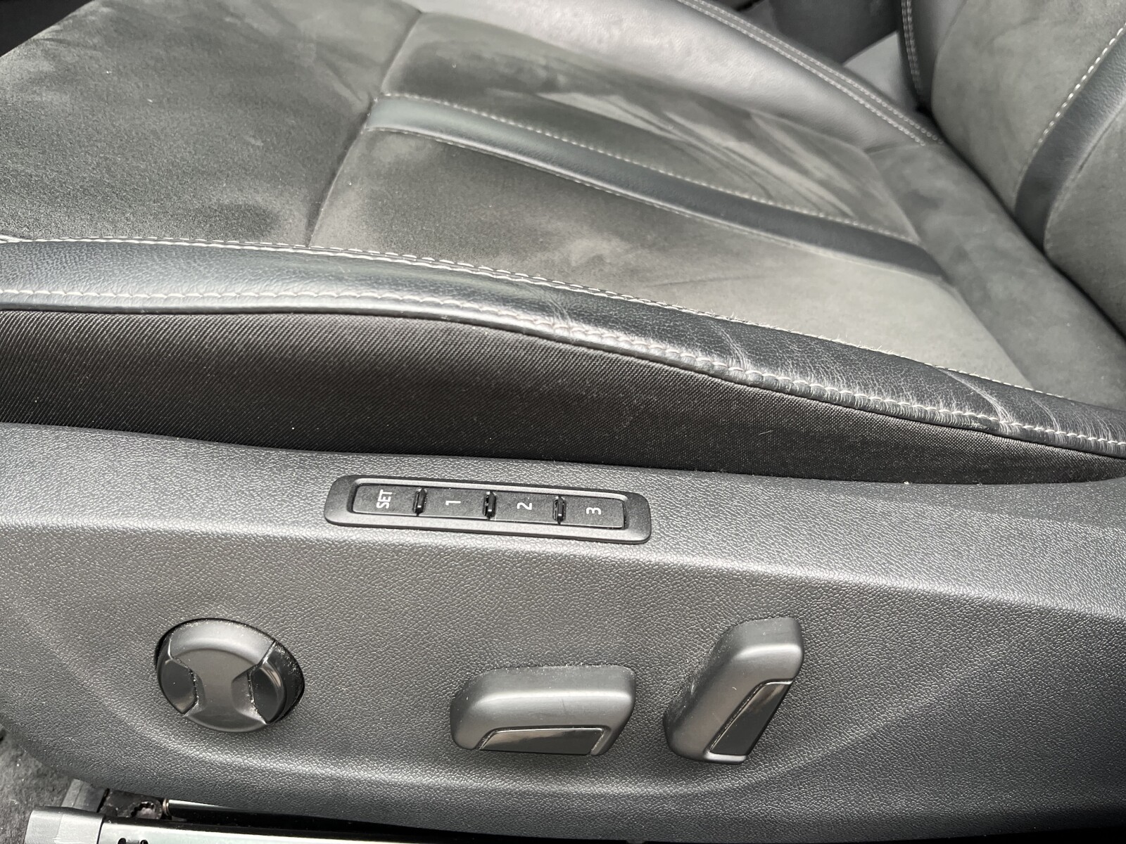 Škoda Octavia Combi - zdjęcie 11
