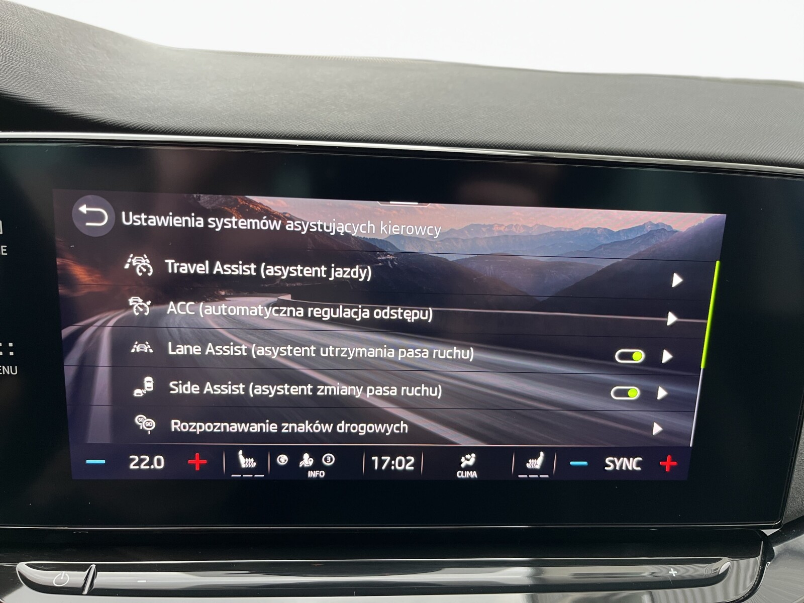 Škoda Octavia Combi - zdjęcie 38