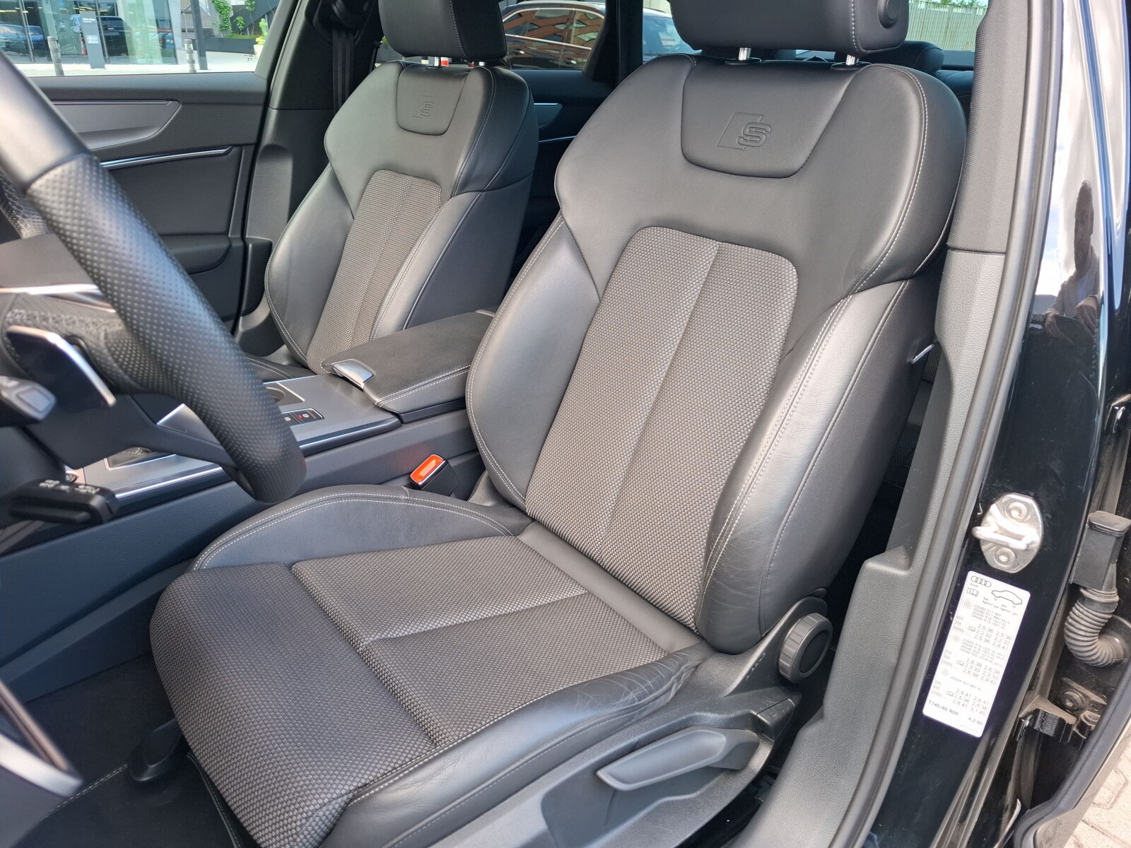 Audi A6 Limousine - zdjęcie 12