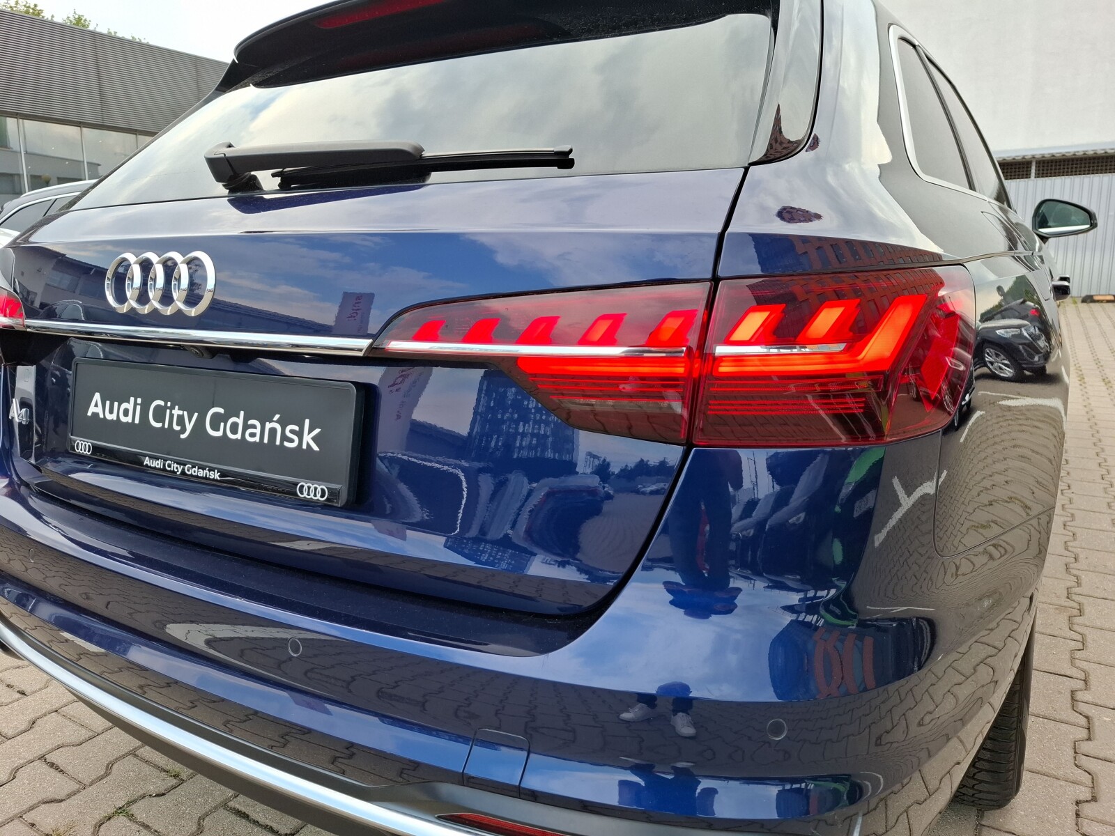 Audi A4 Avant - zdjęcie 12