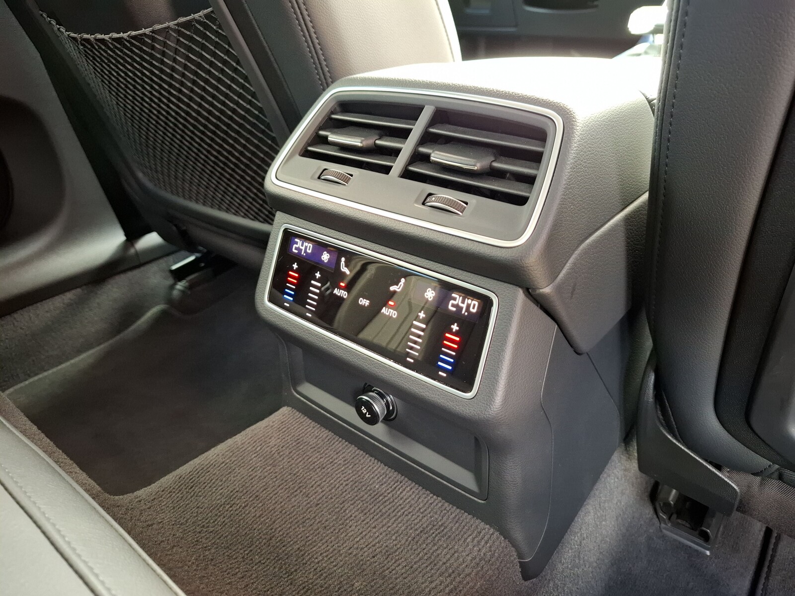 Audi A6 Avant - zdjęcie 23