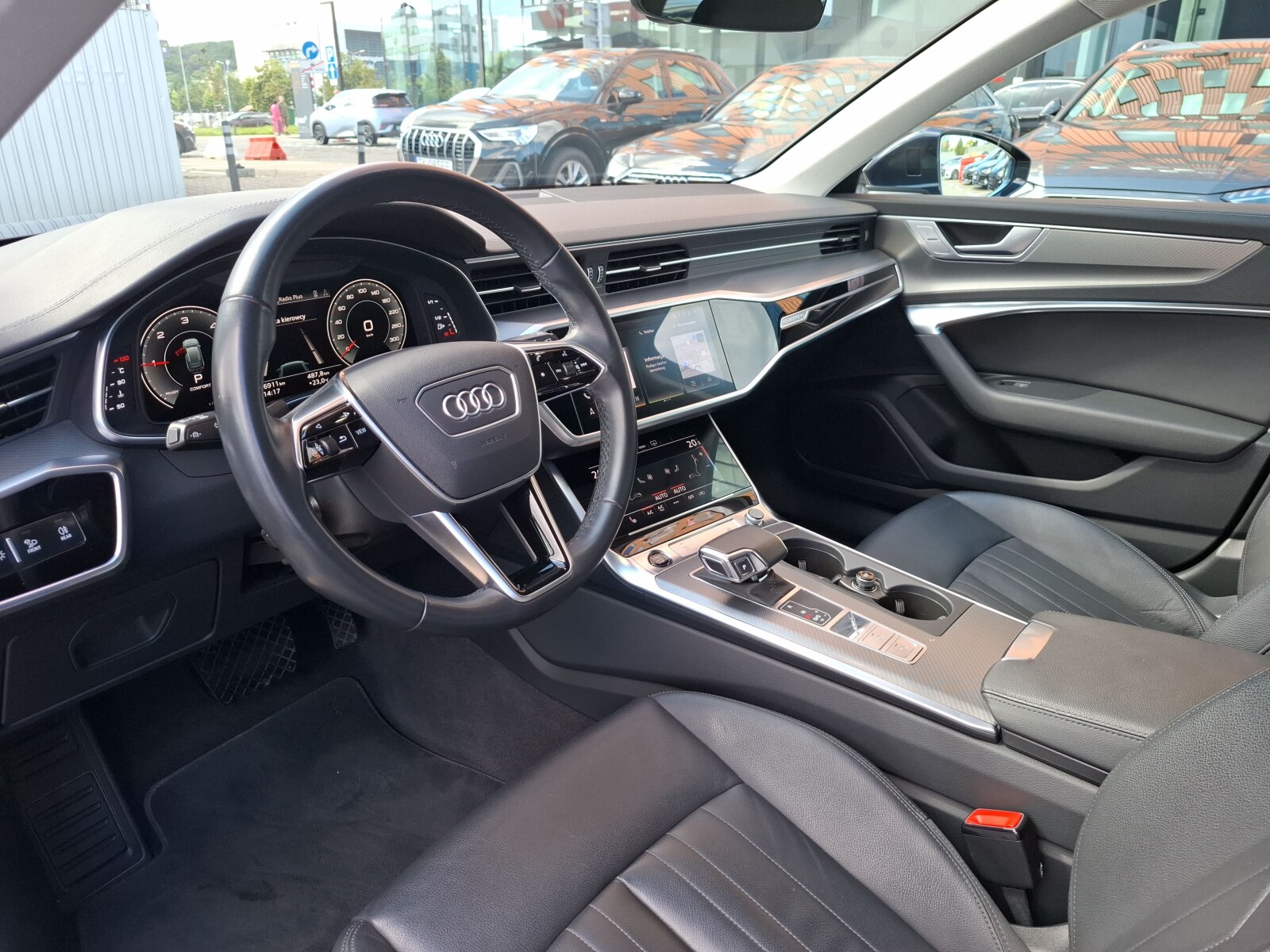 Audi A6 Avant - zdjęcie 14