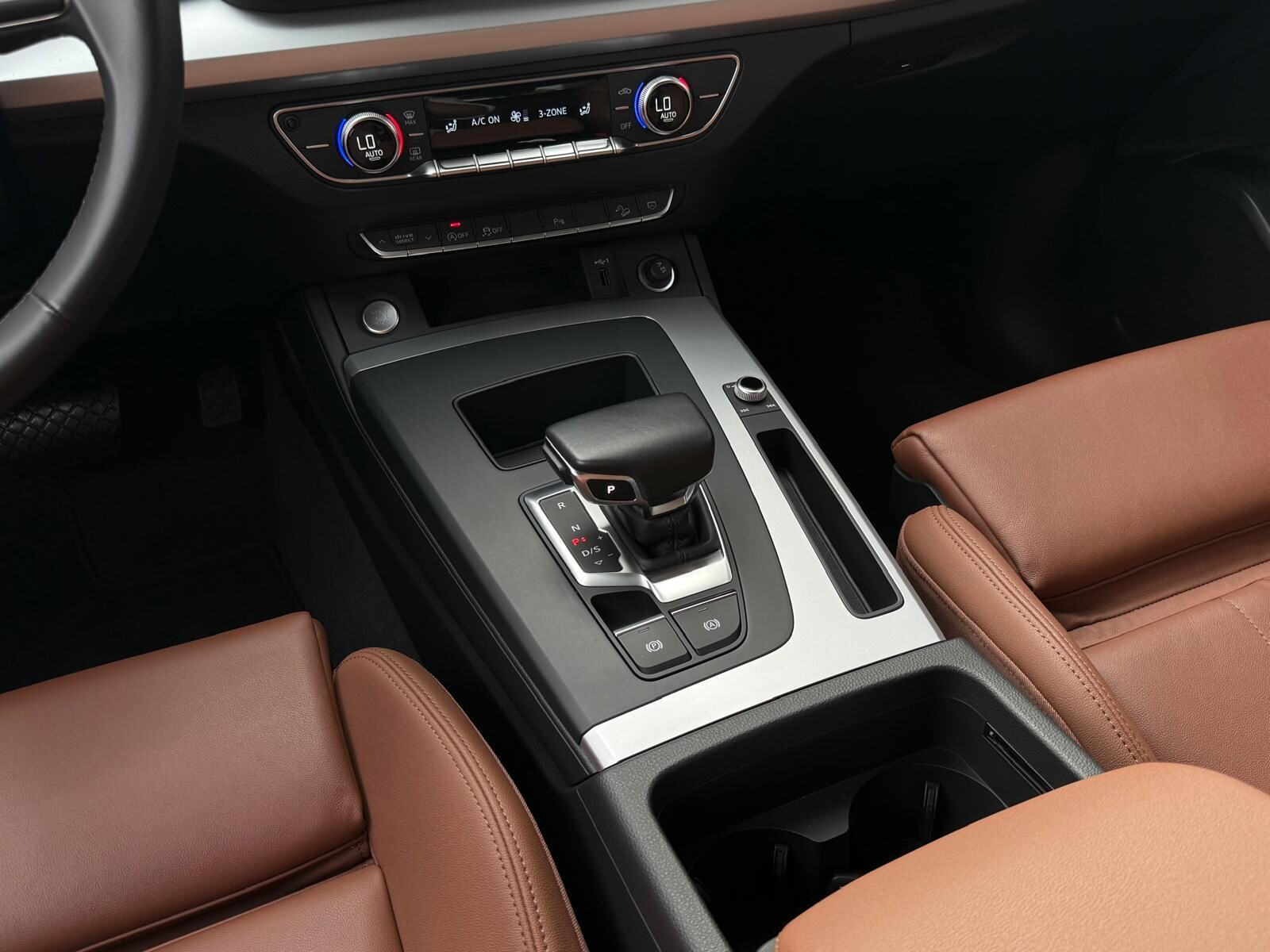 Audi Q5 - zdjęcie 25