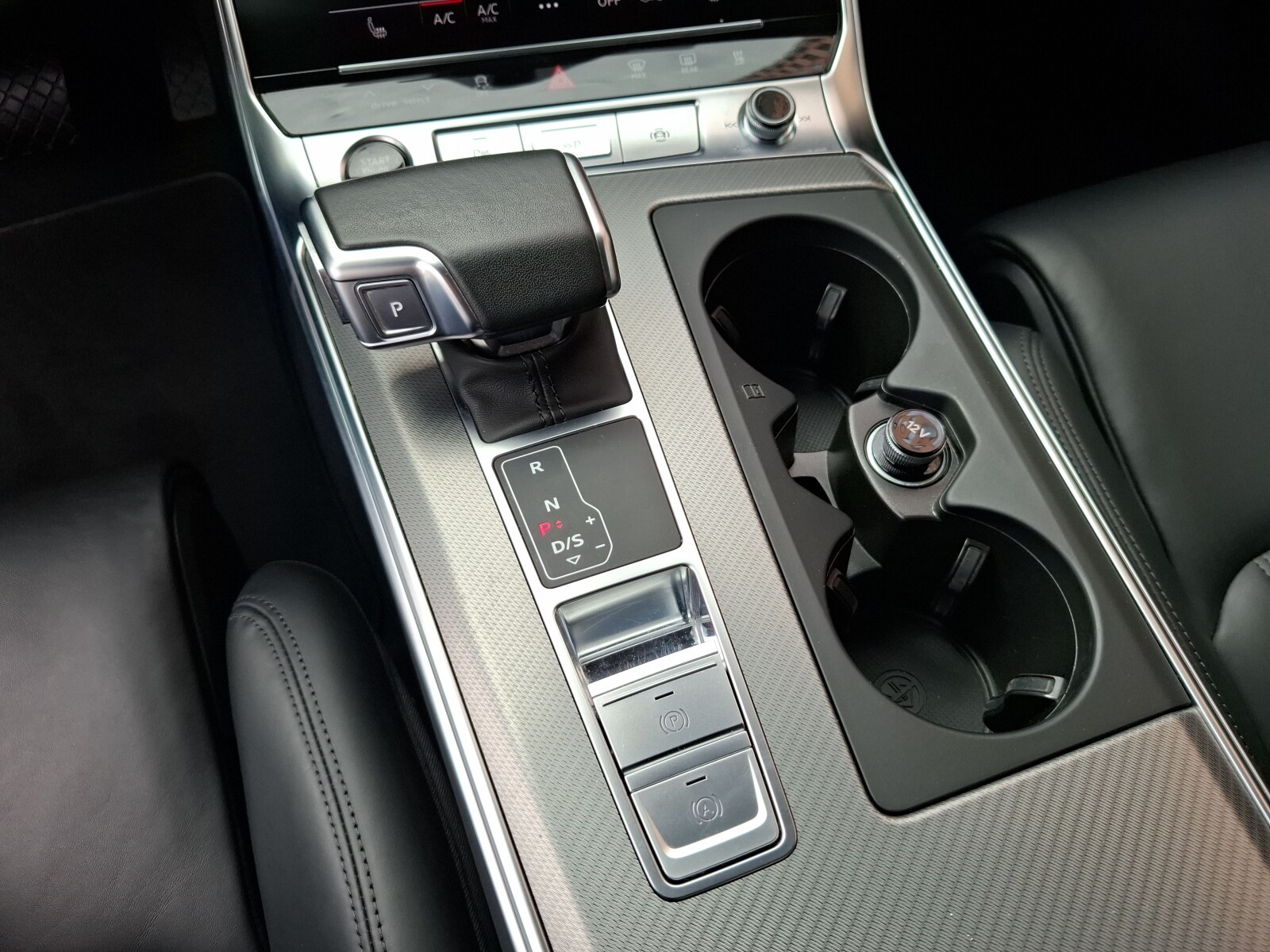 Audi A6 Limousine - zdjęcie 21