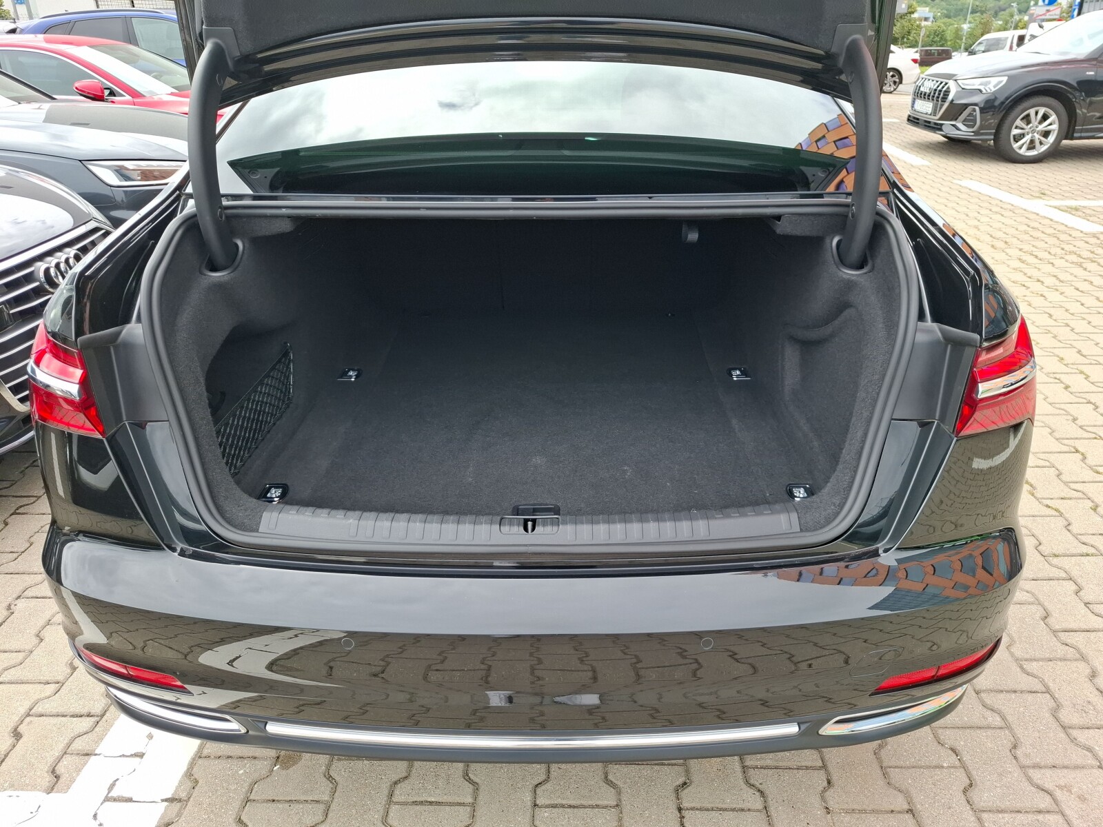 Audi A6 Limousine - zdjęcie 9