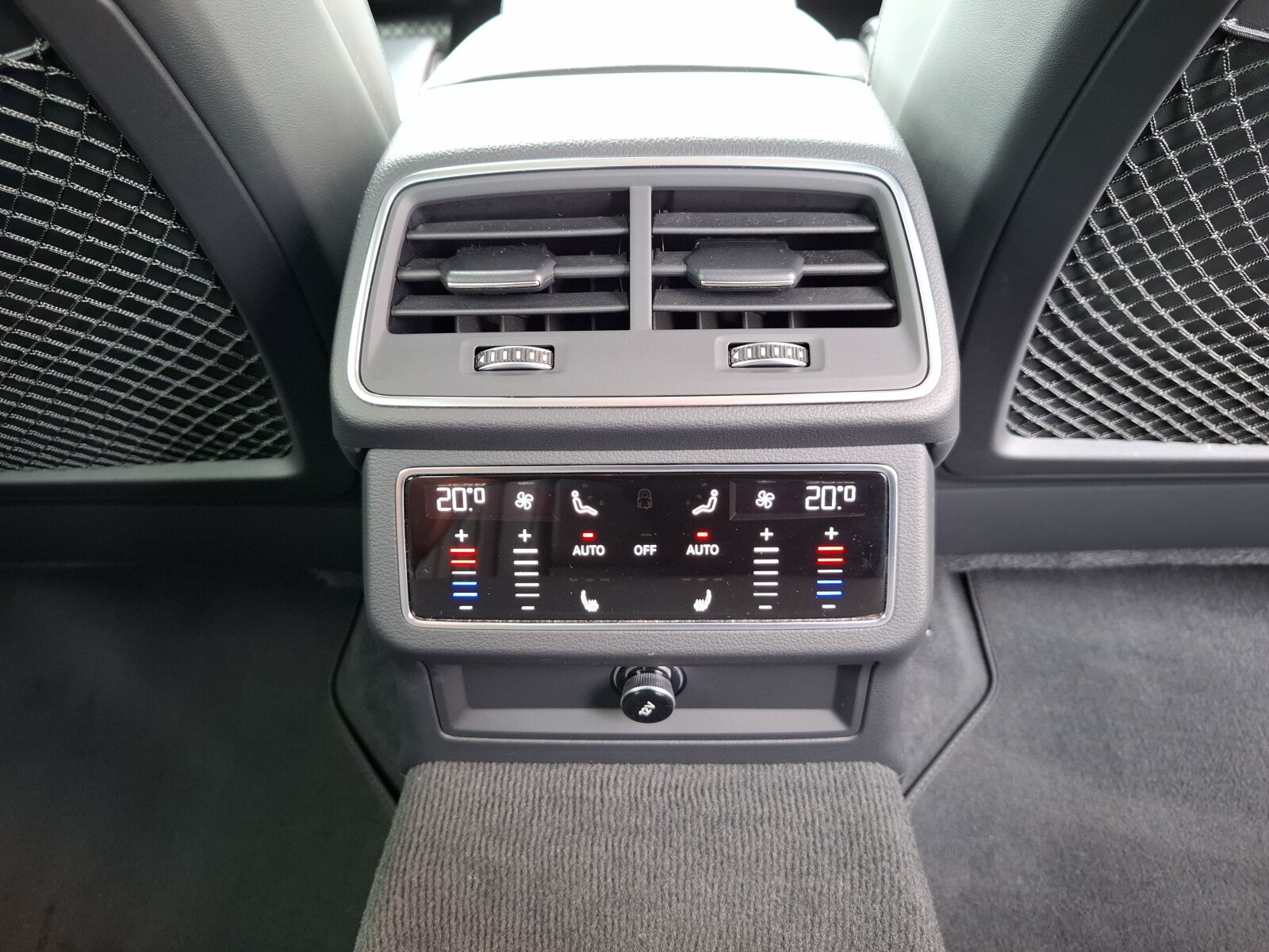 Audi A6 Limousine - zdjęcie 22