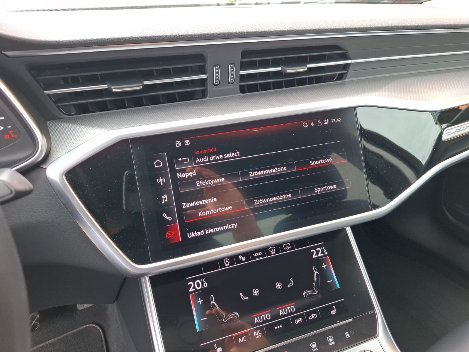 Audi A6 Limousine - zdjęcie 33
