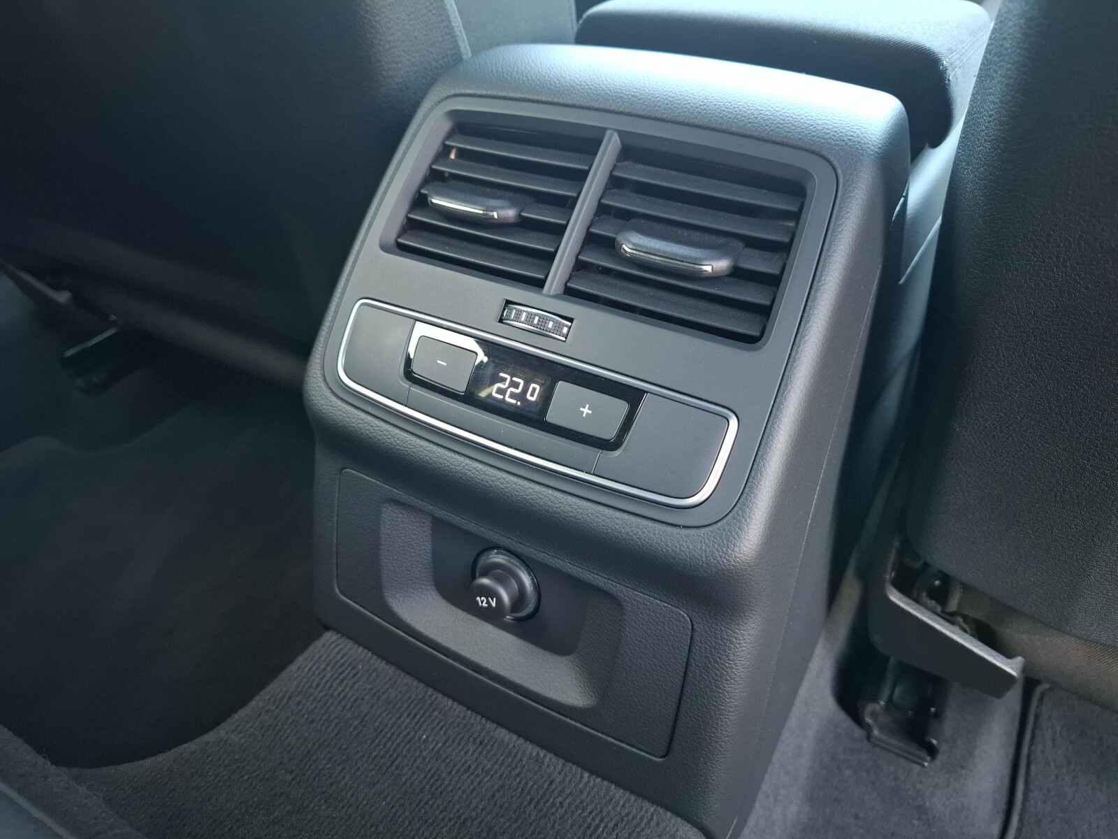 Audi A4 Allroad - zdjęcie 22