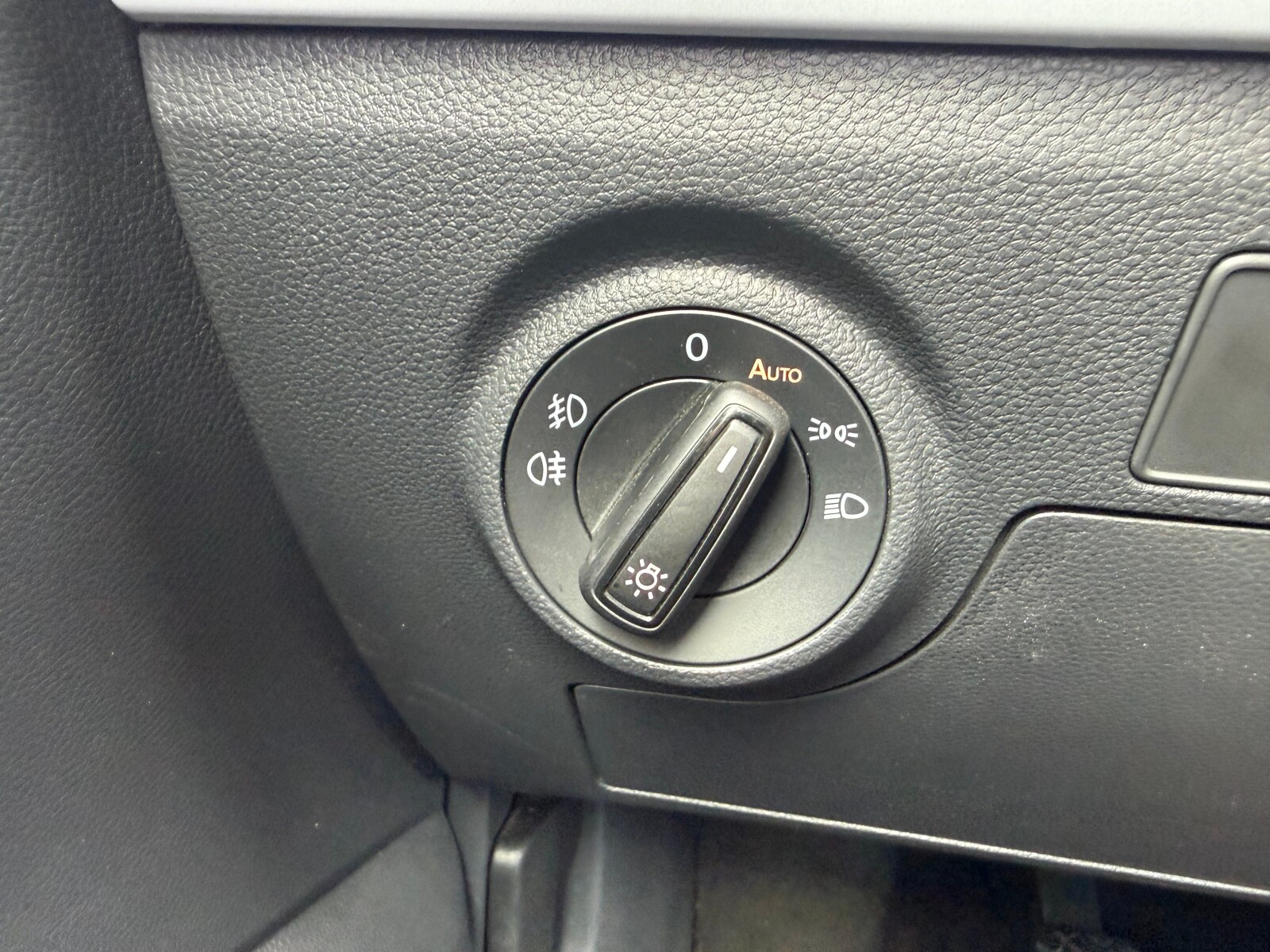 Seat Arona - zdjęcie 22