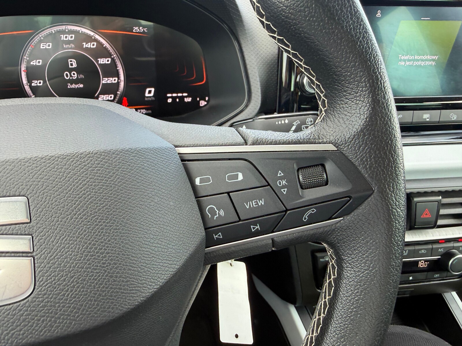 Seat Arona - zdjęcie 19
