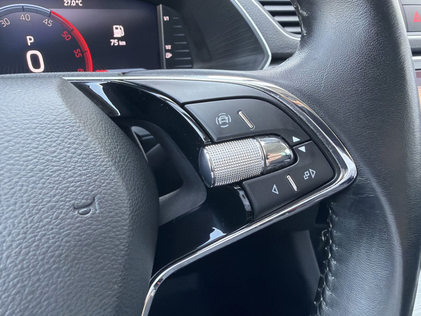 Škoda Superb Combi - zdjęcie 22