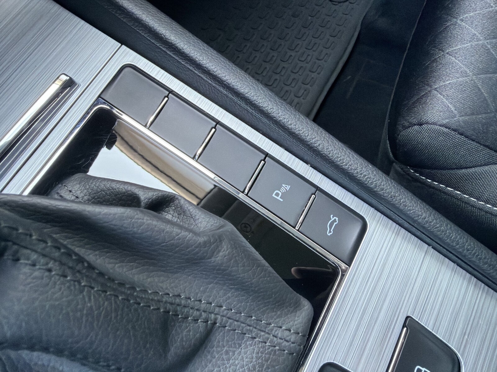 Škoda Superb Combi - zdjęcie 25