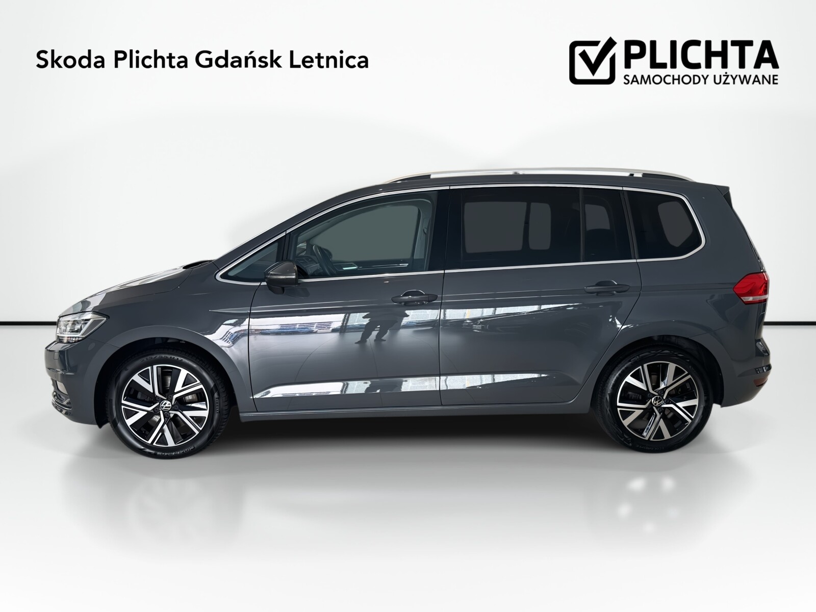 Volkswagen Touran - zdjęcie 8