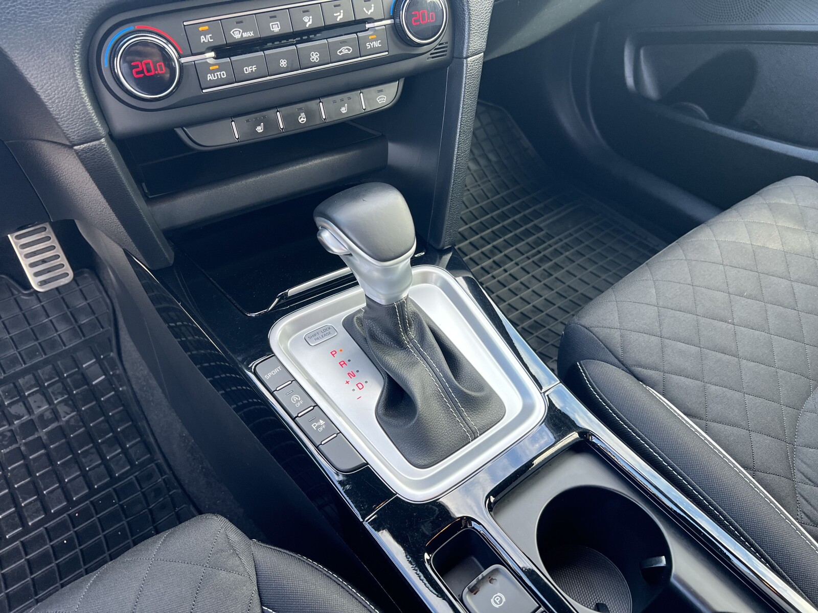 Kia Pro_cee'd - zdjęcie 14