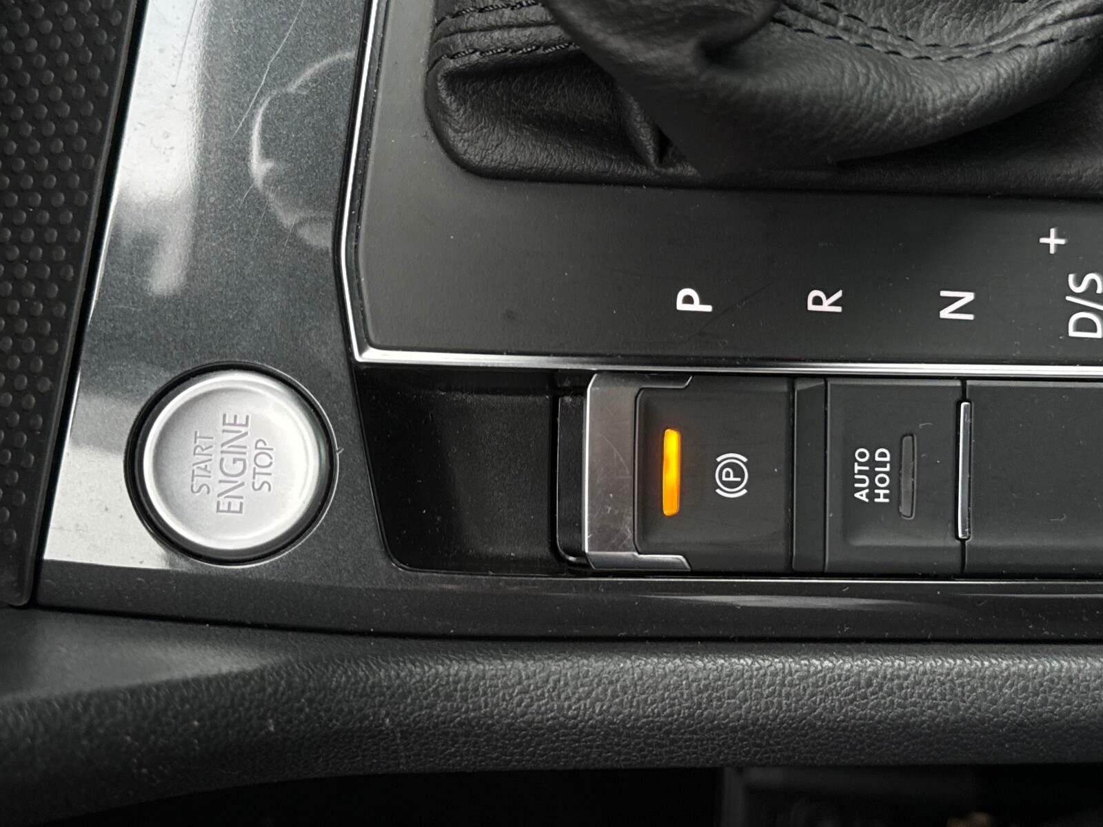 Volkswagen Tiguan - zdjęcie 20