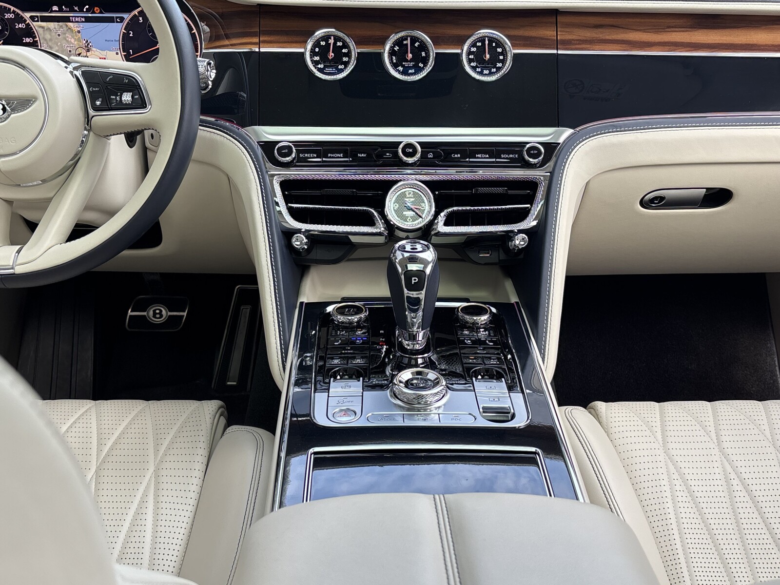 Bentley Continental Flying Spur - zdjęcie 40