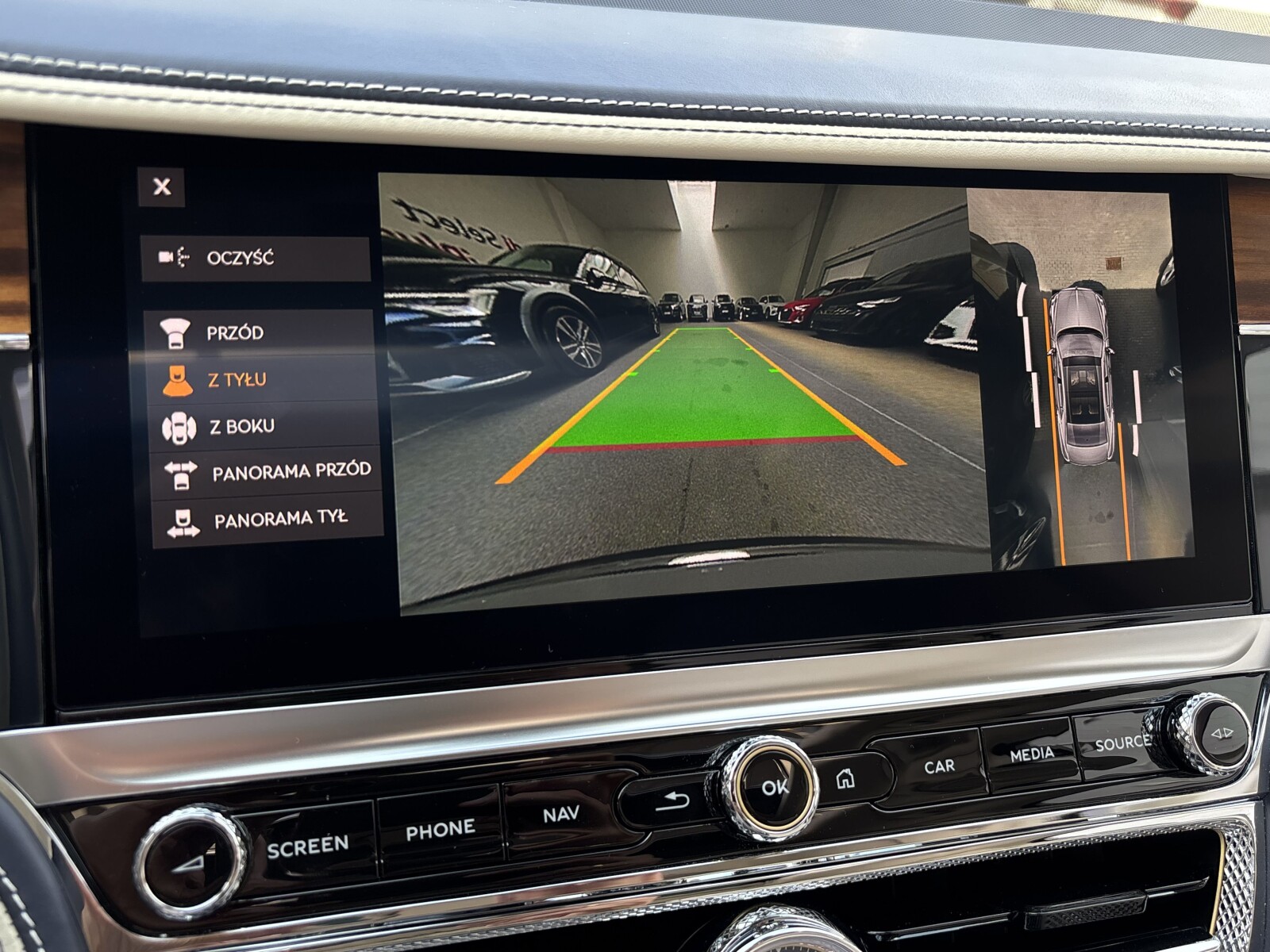 Bentley Continental Flying Spur - zdjęcie 19